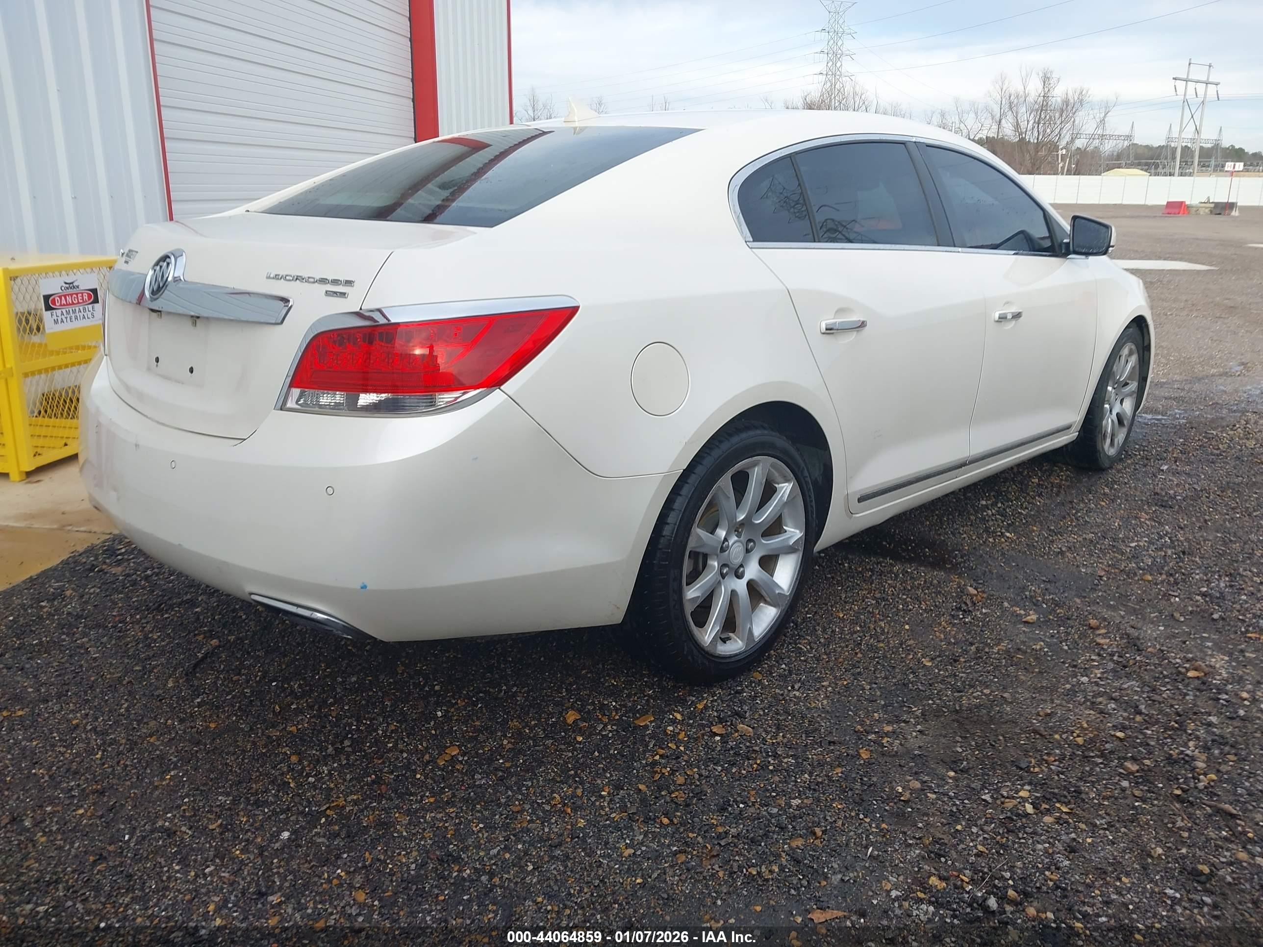 BUICK LACROSSE image 4