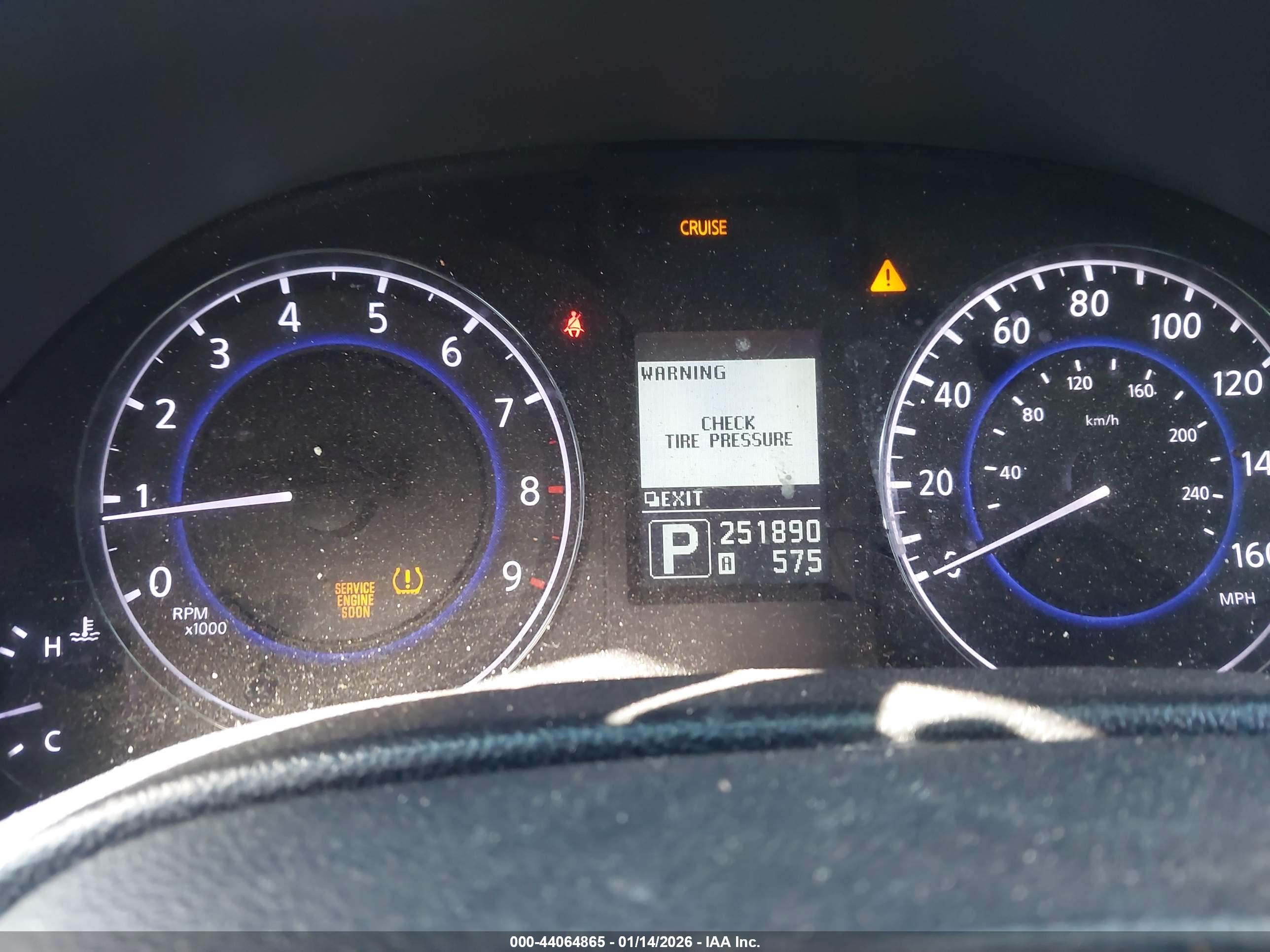 INFINITI G37 image 7