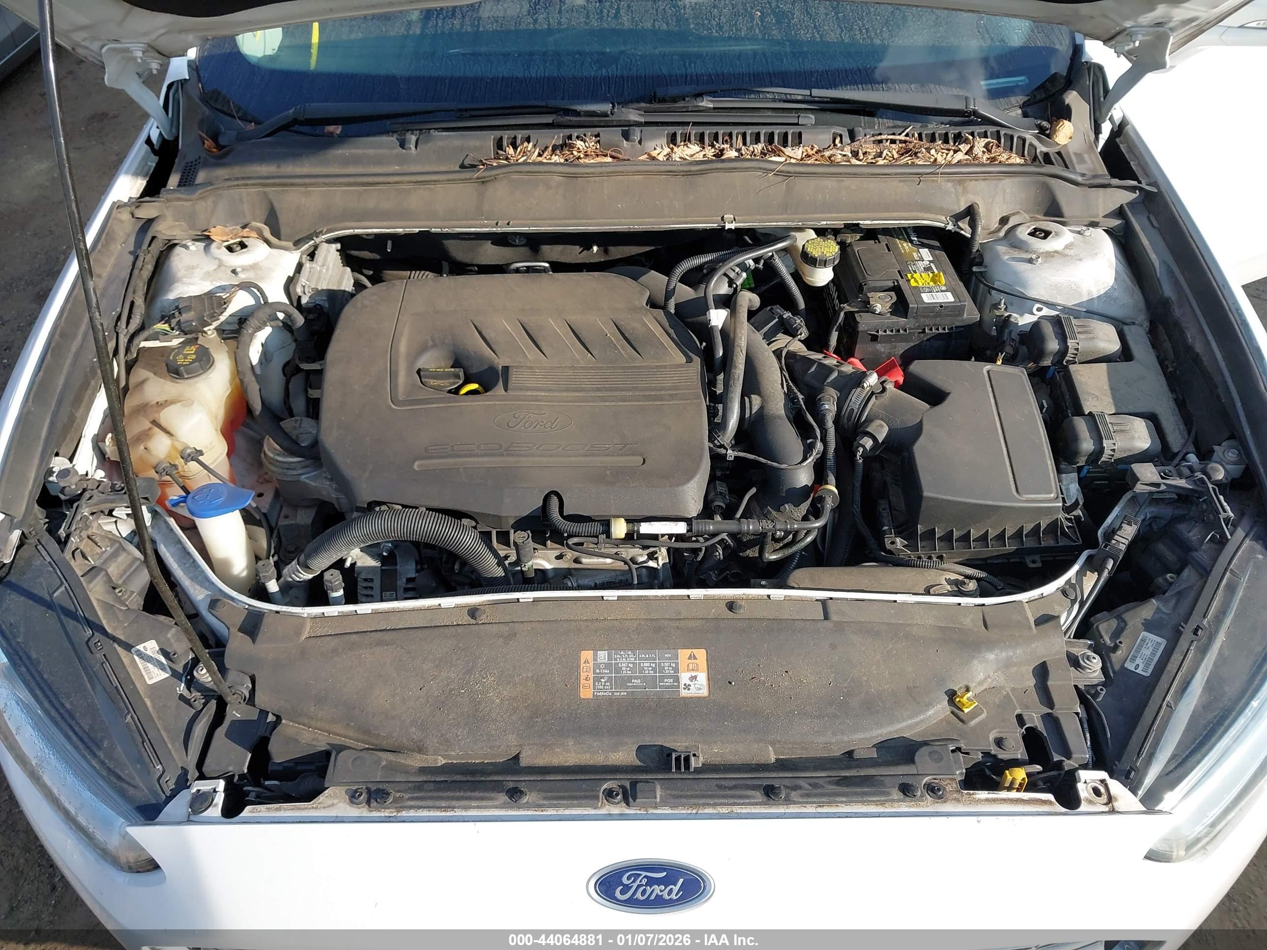FORD FUSION image 10