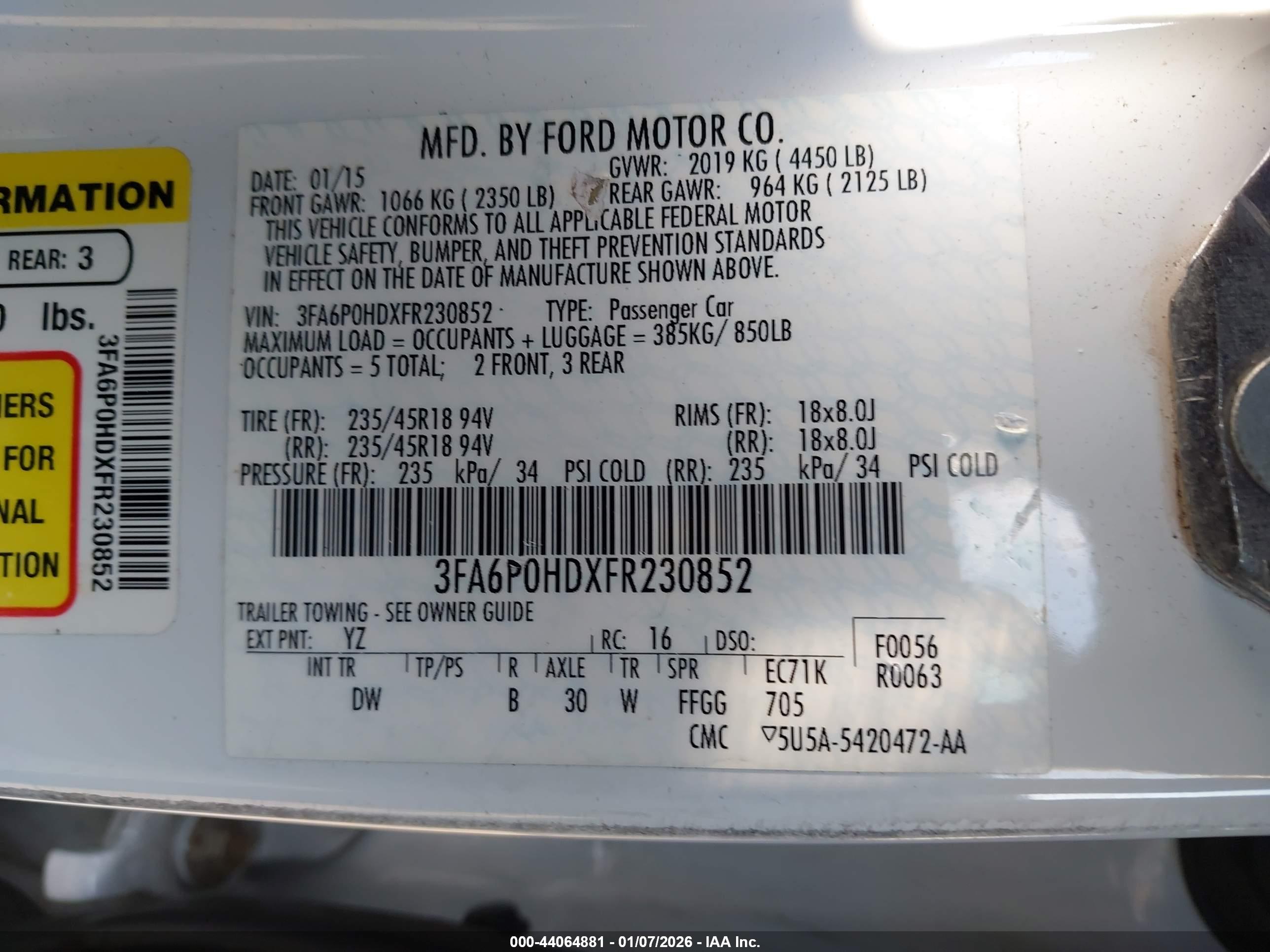 FORD FUSION image 9