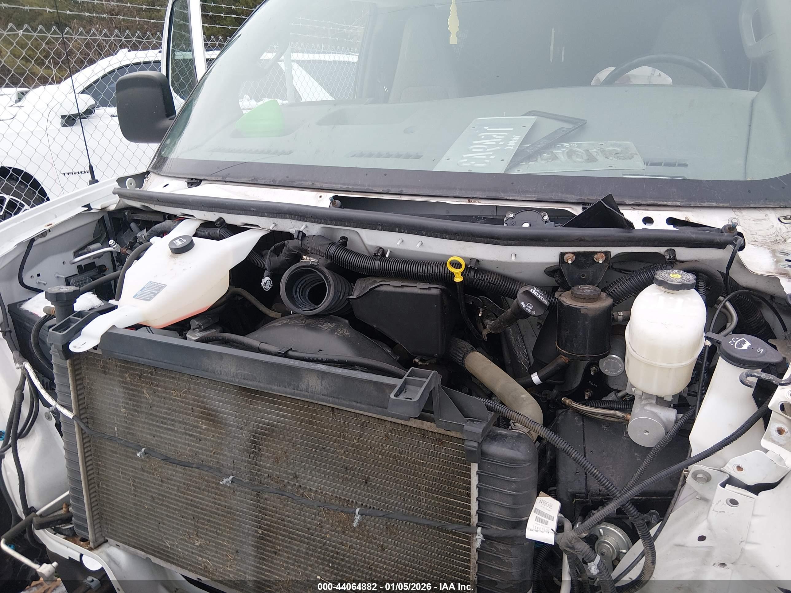 CHEVROLET EXPRESS image 10