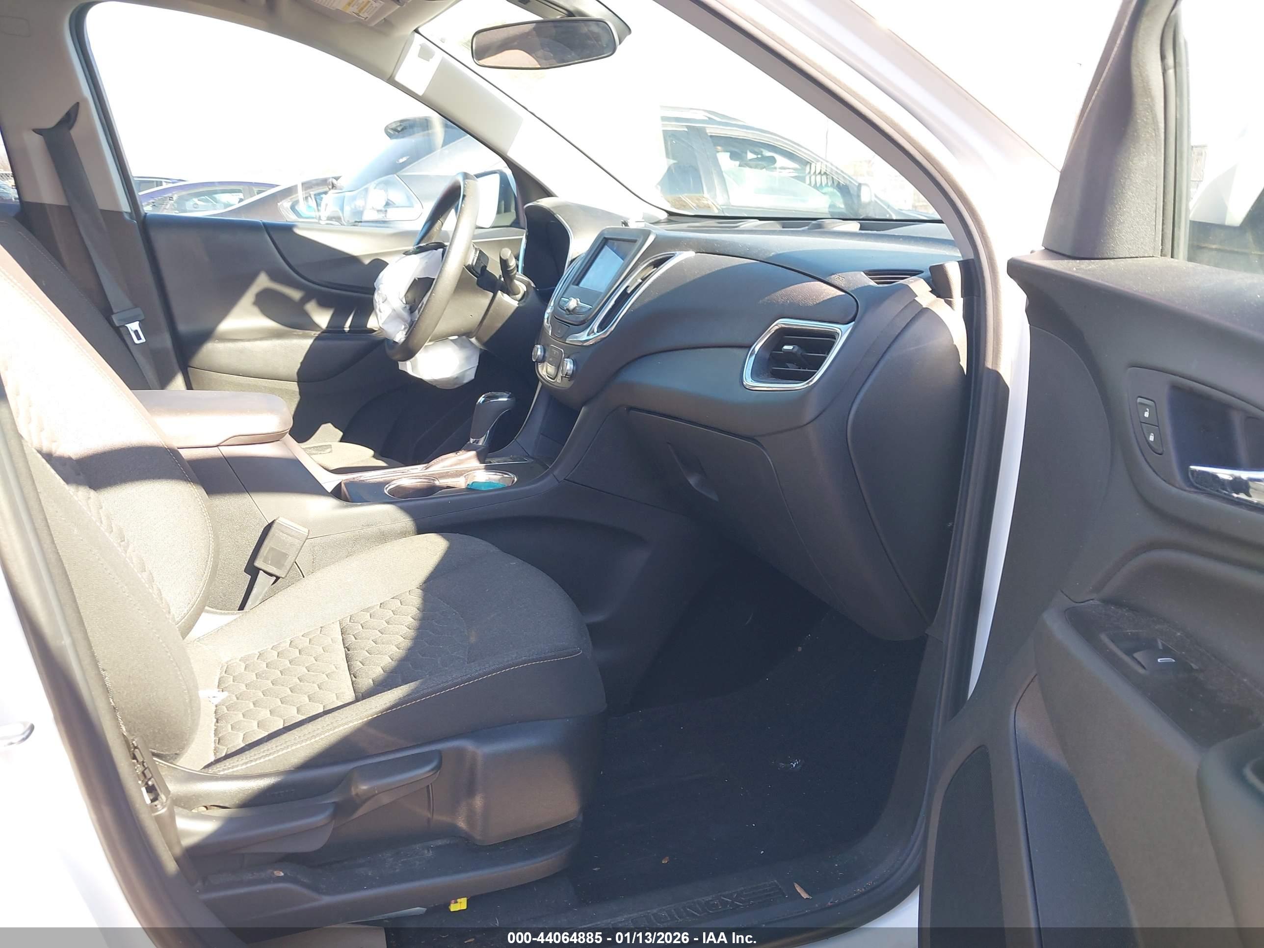 CHEVROLET EQUINOX image 5