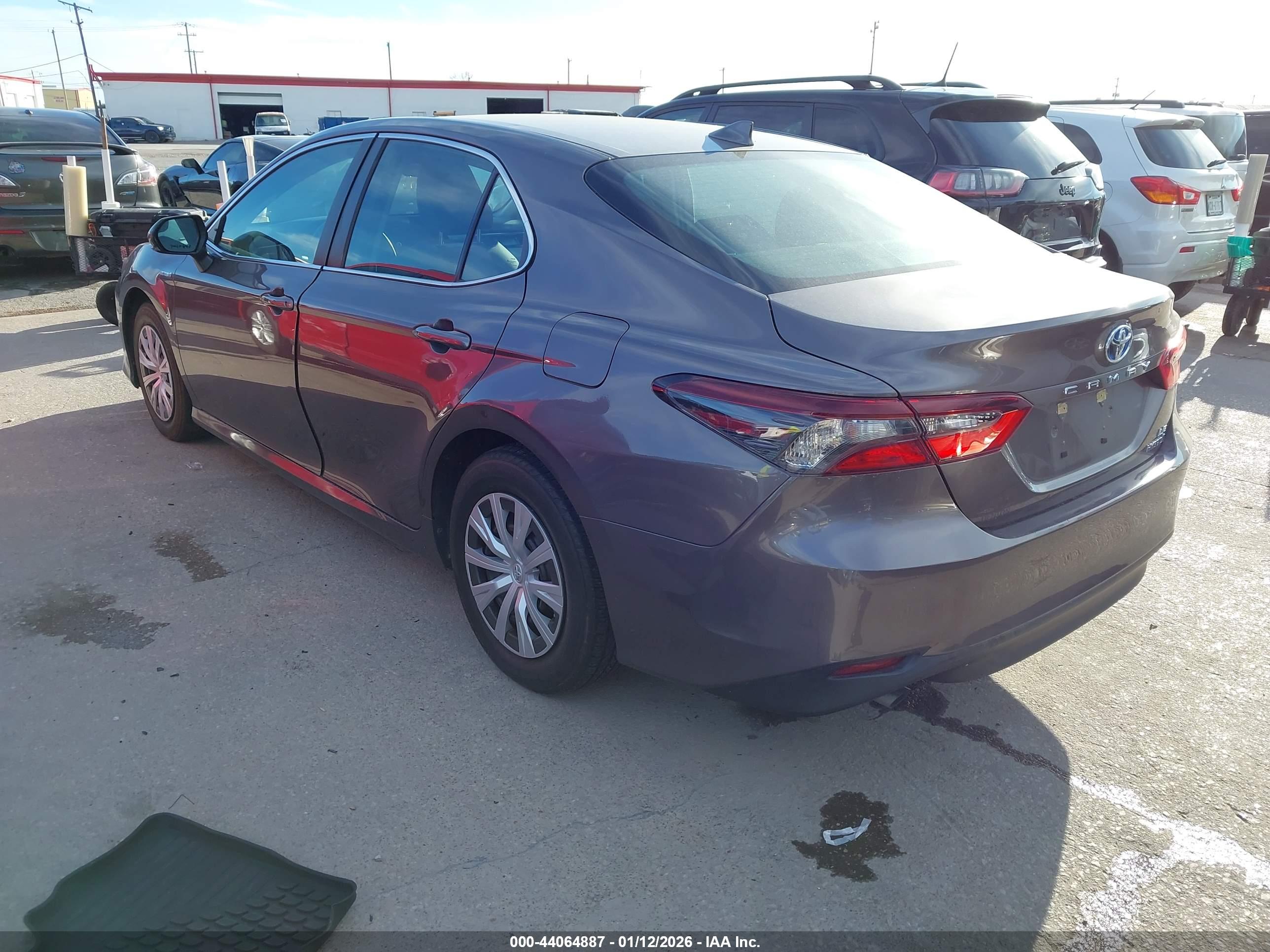 TOYOTA CAMRY image 3
