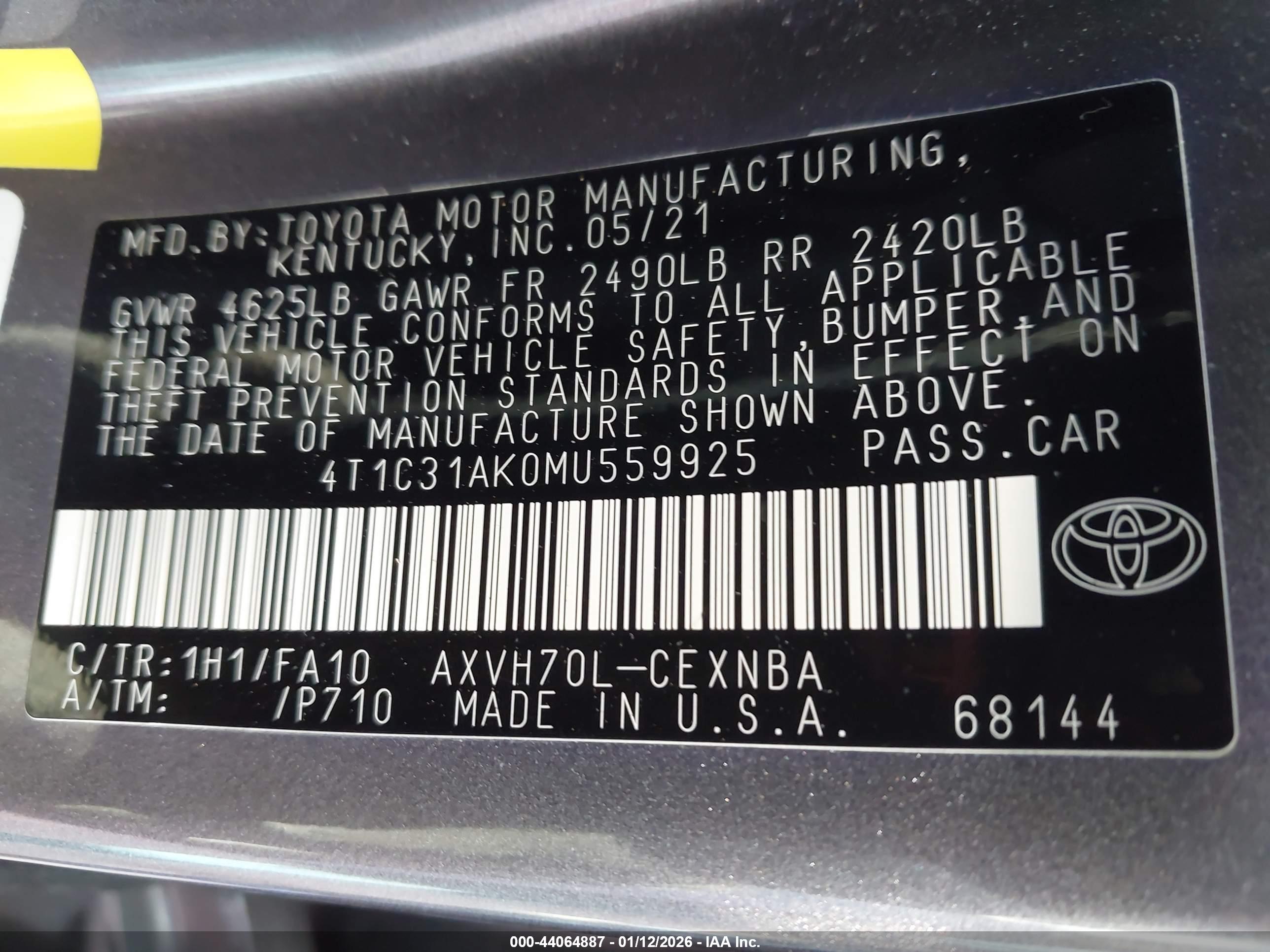 TOYOTA CAMRY image 9