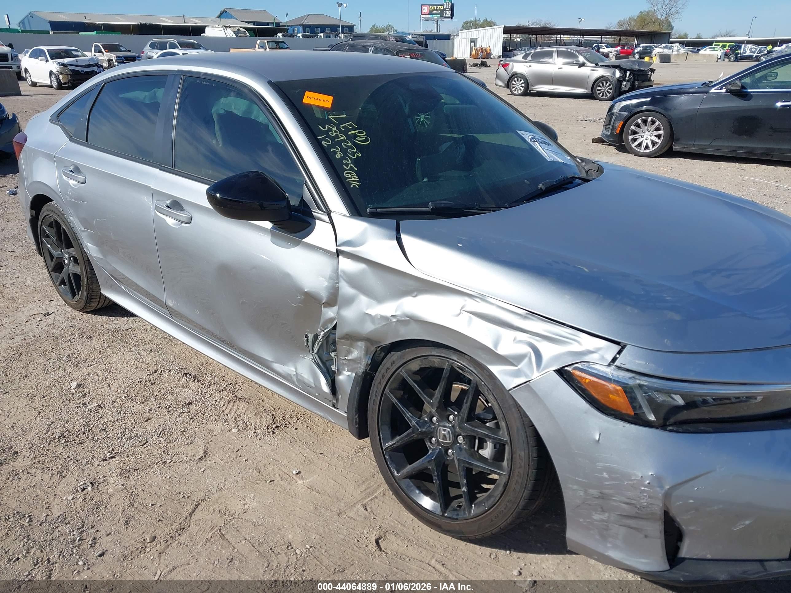 HONDA CIVIC image 6