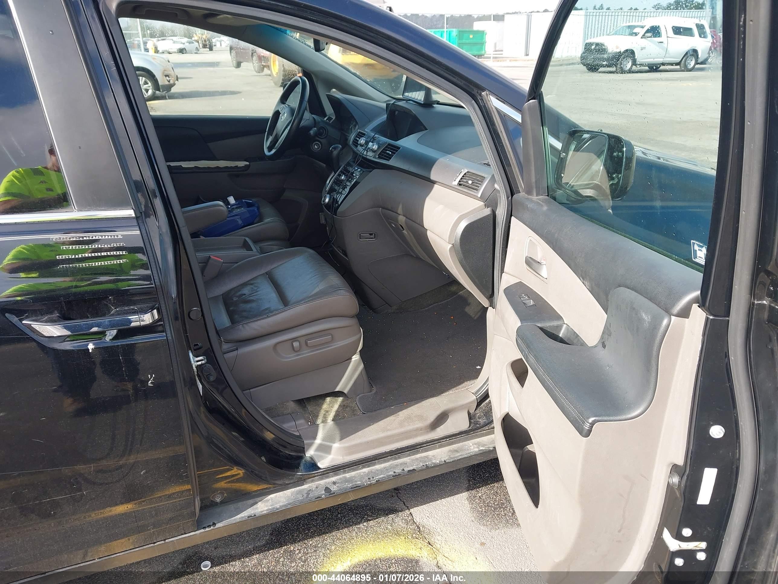 HONDA ODYSSEY image 5