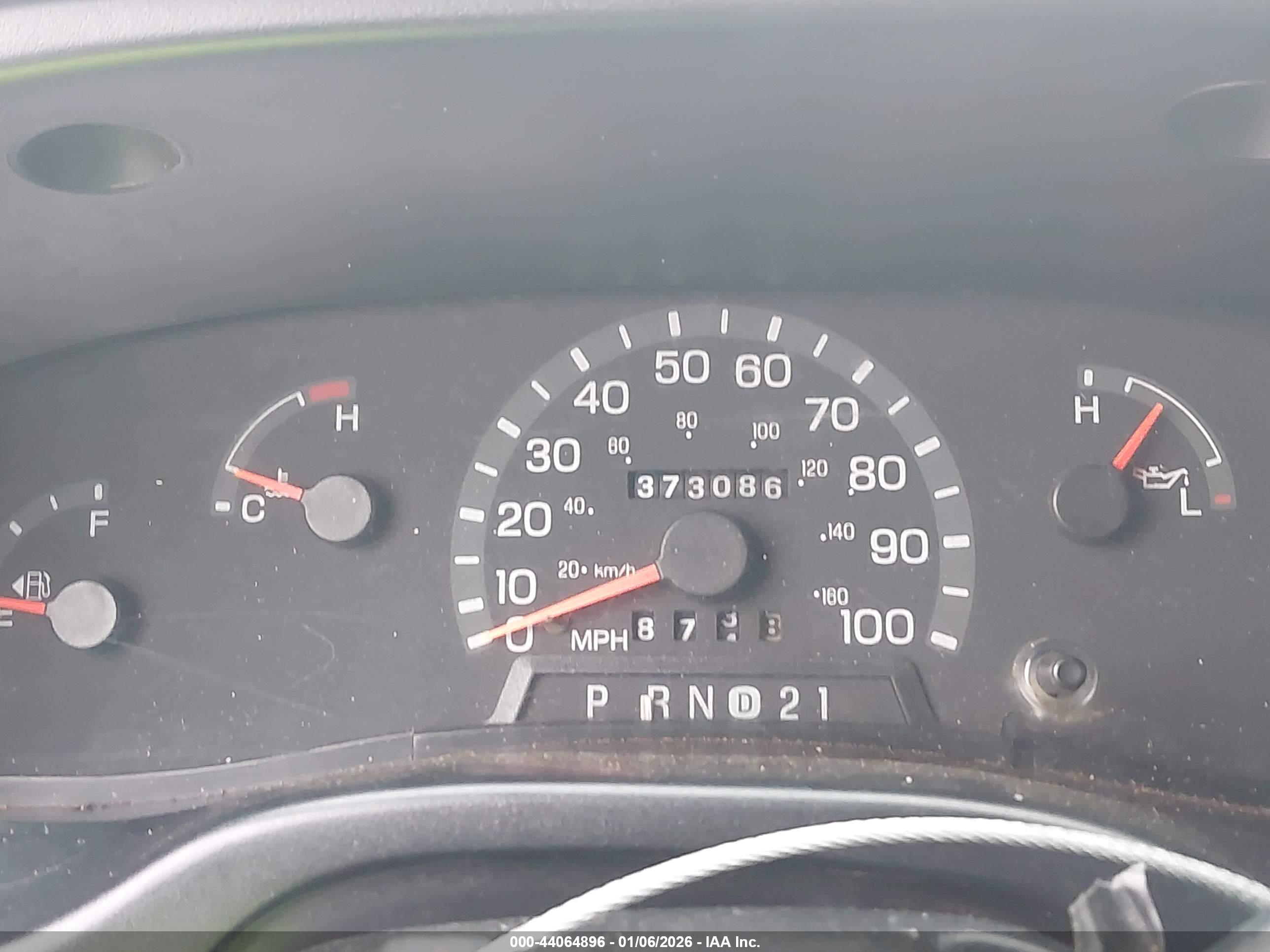 FORD E-250 image 7