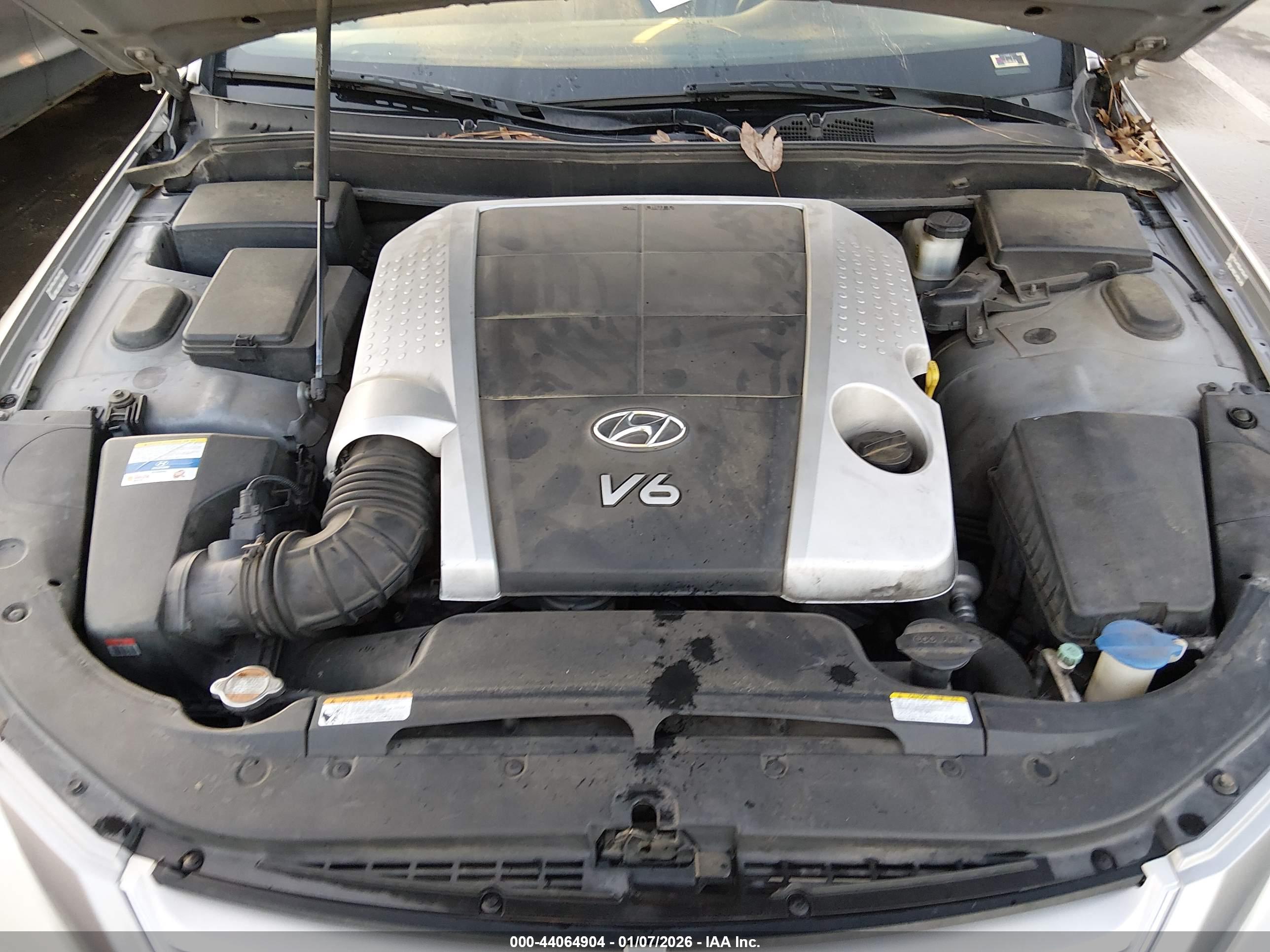 HYUNDAI GENESIS image 10