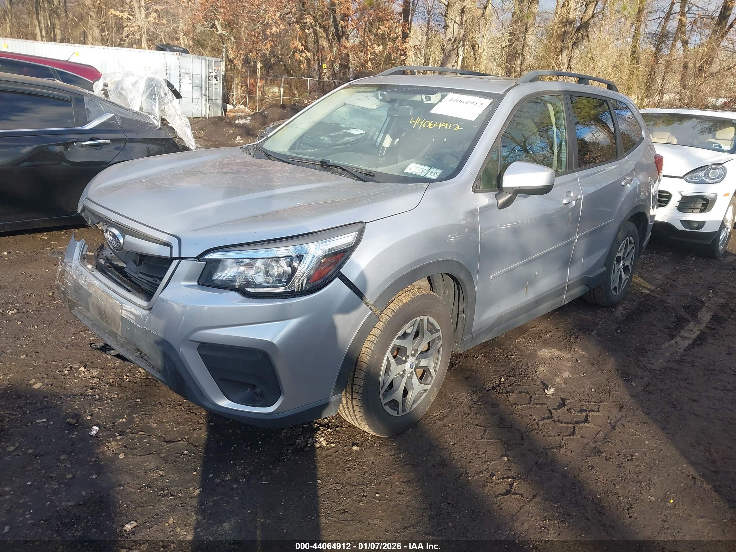SUBARU FORESTER image 2