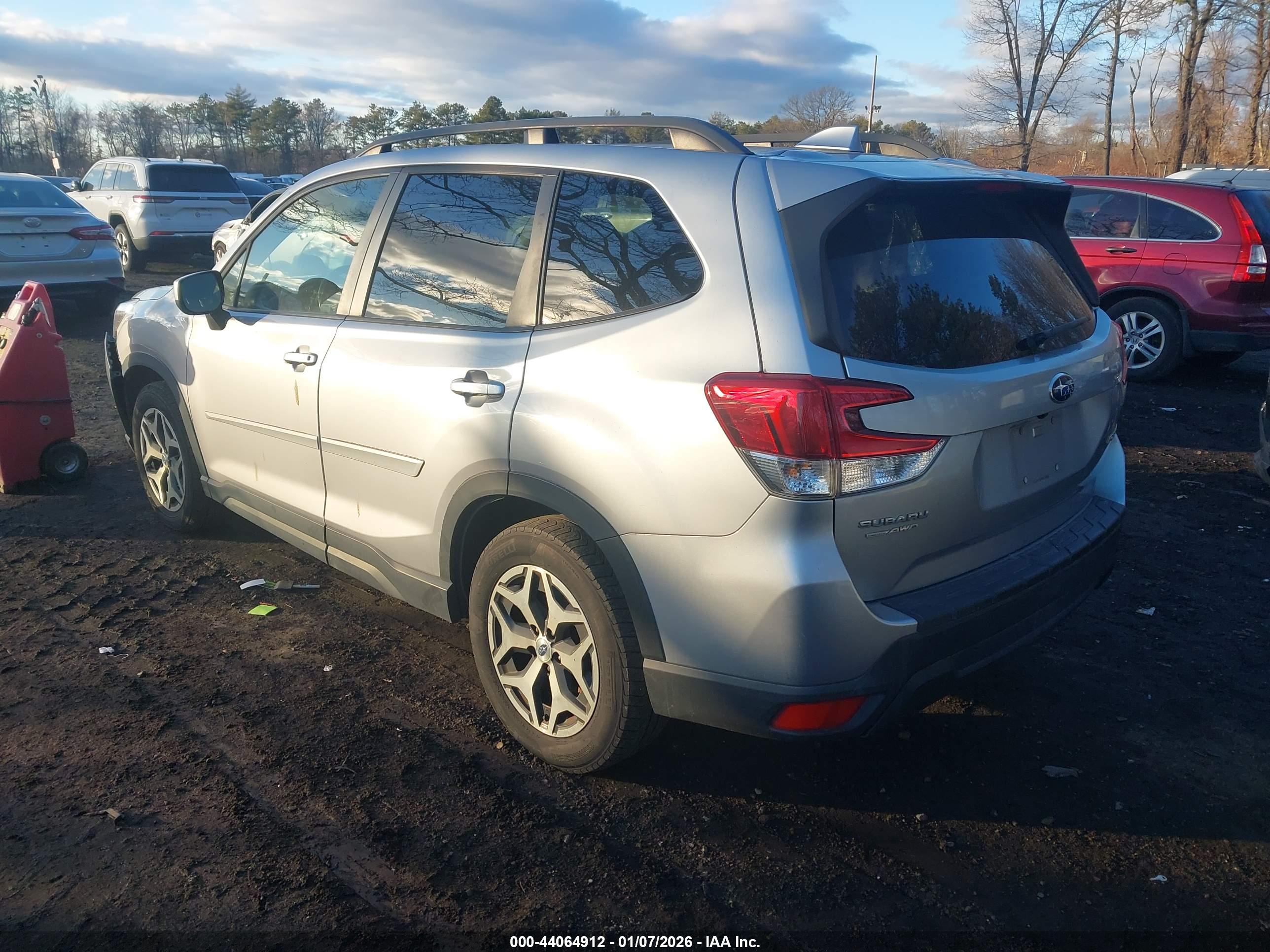 SUBARU FORESTER image 3