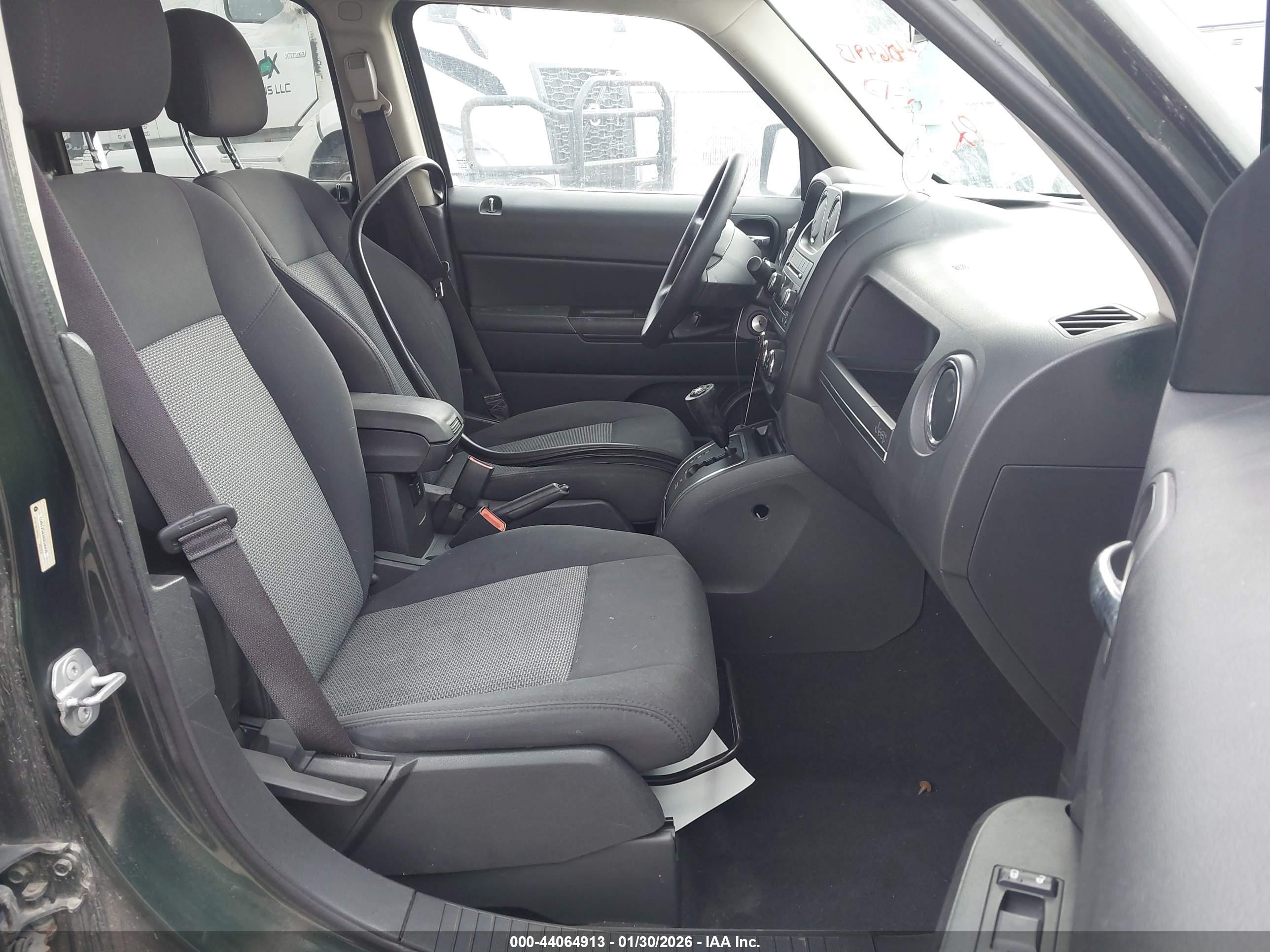 JEEP PATRIOT image 5