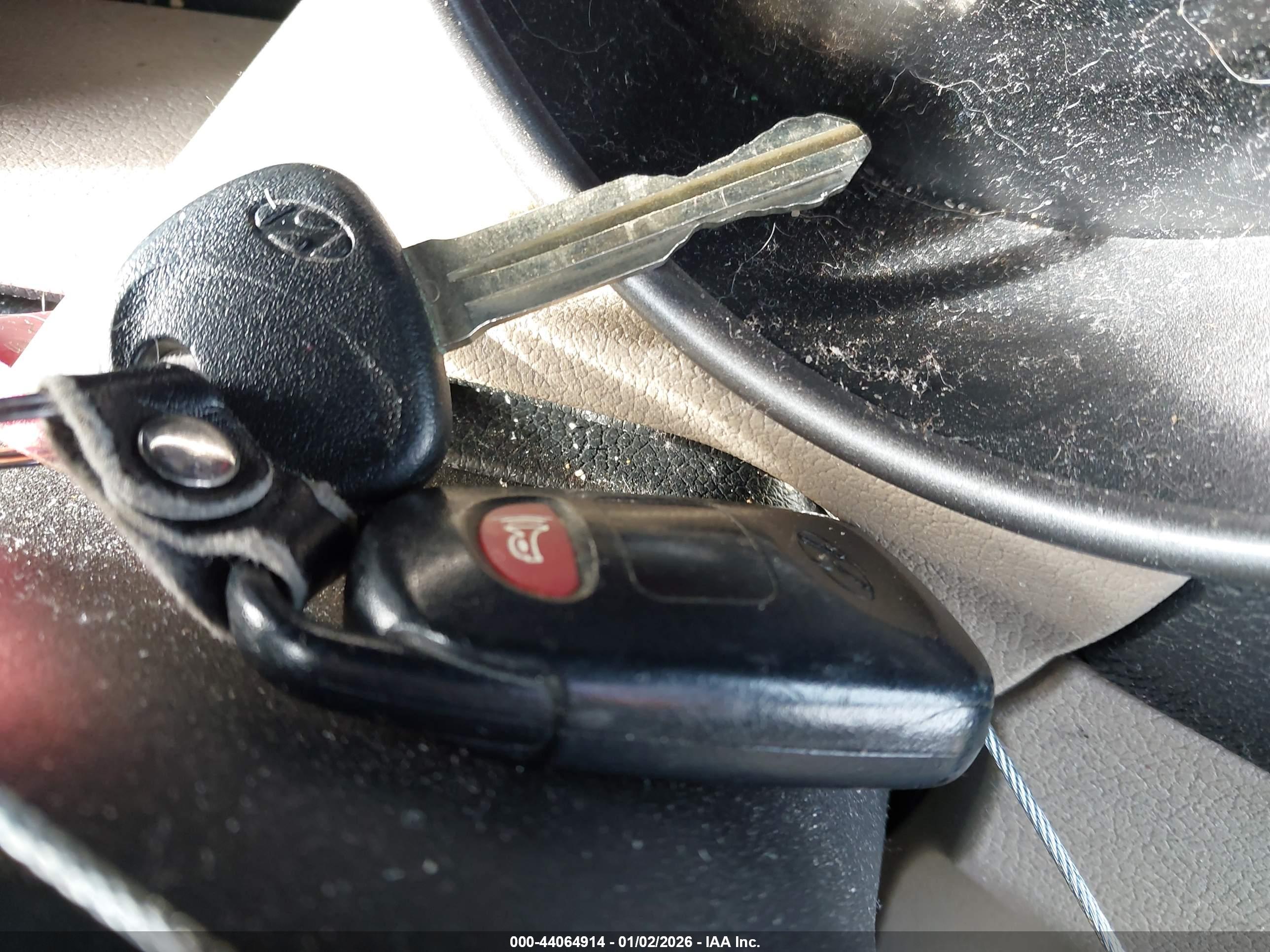 HYUNDAI ELANTRA image 11