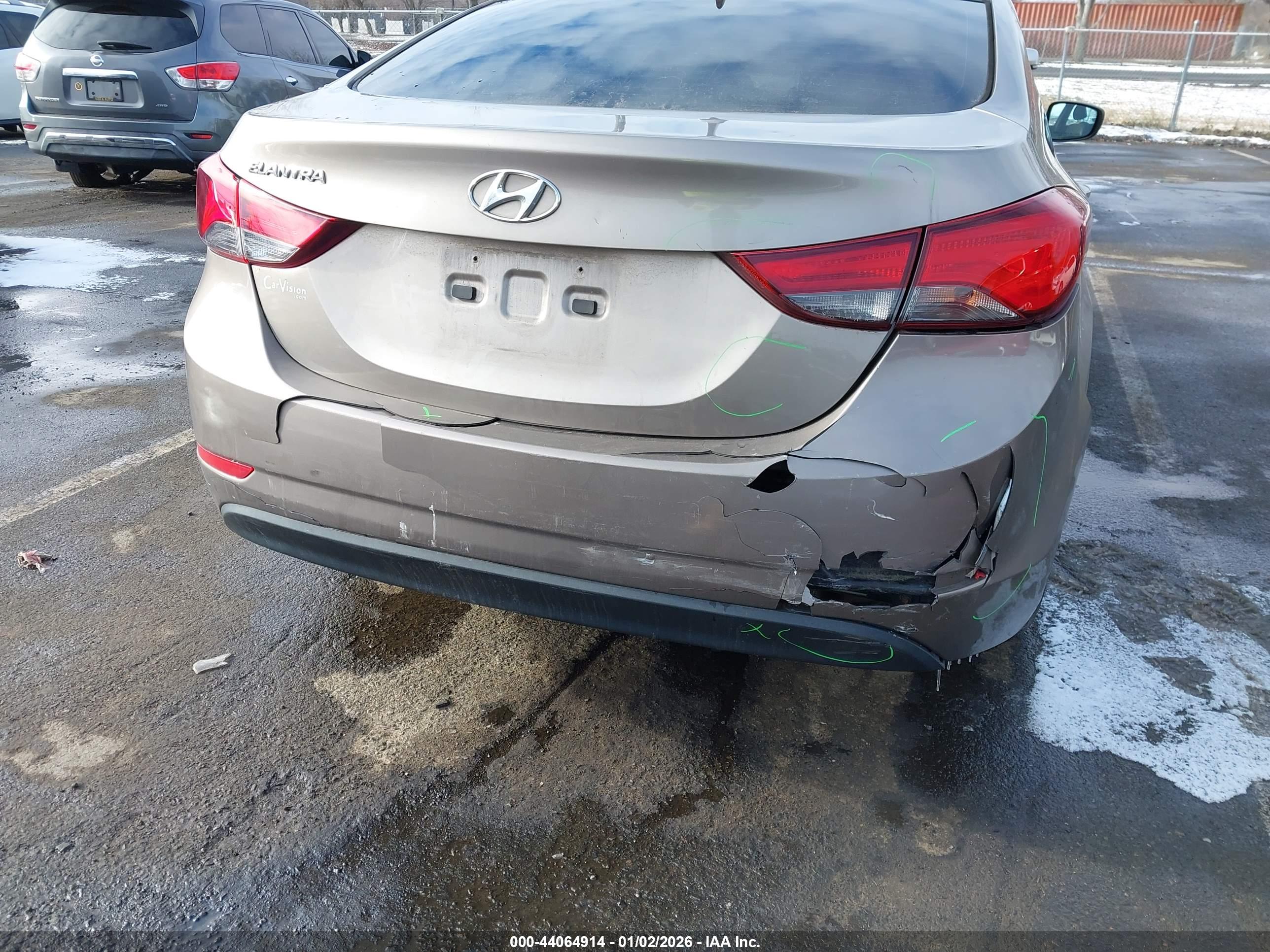 HYUNDAI ELANTRA image 6