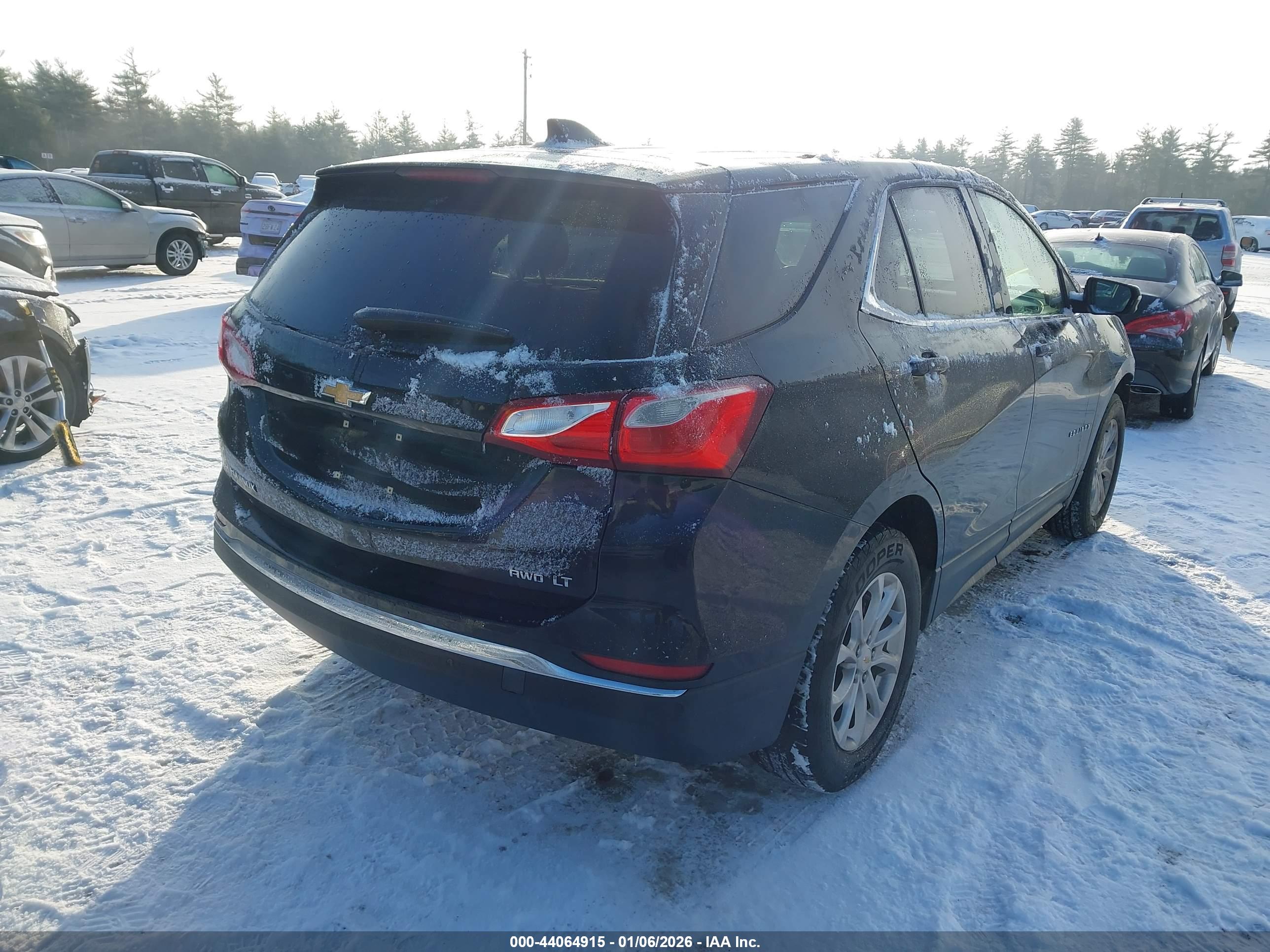 CHEVROLET EQUINOX image 4