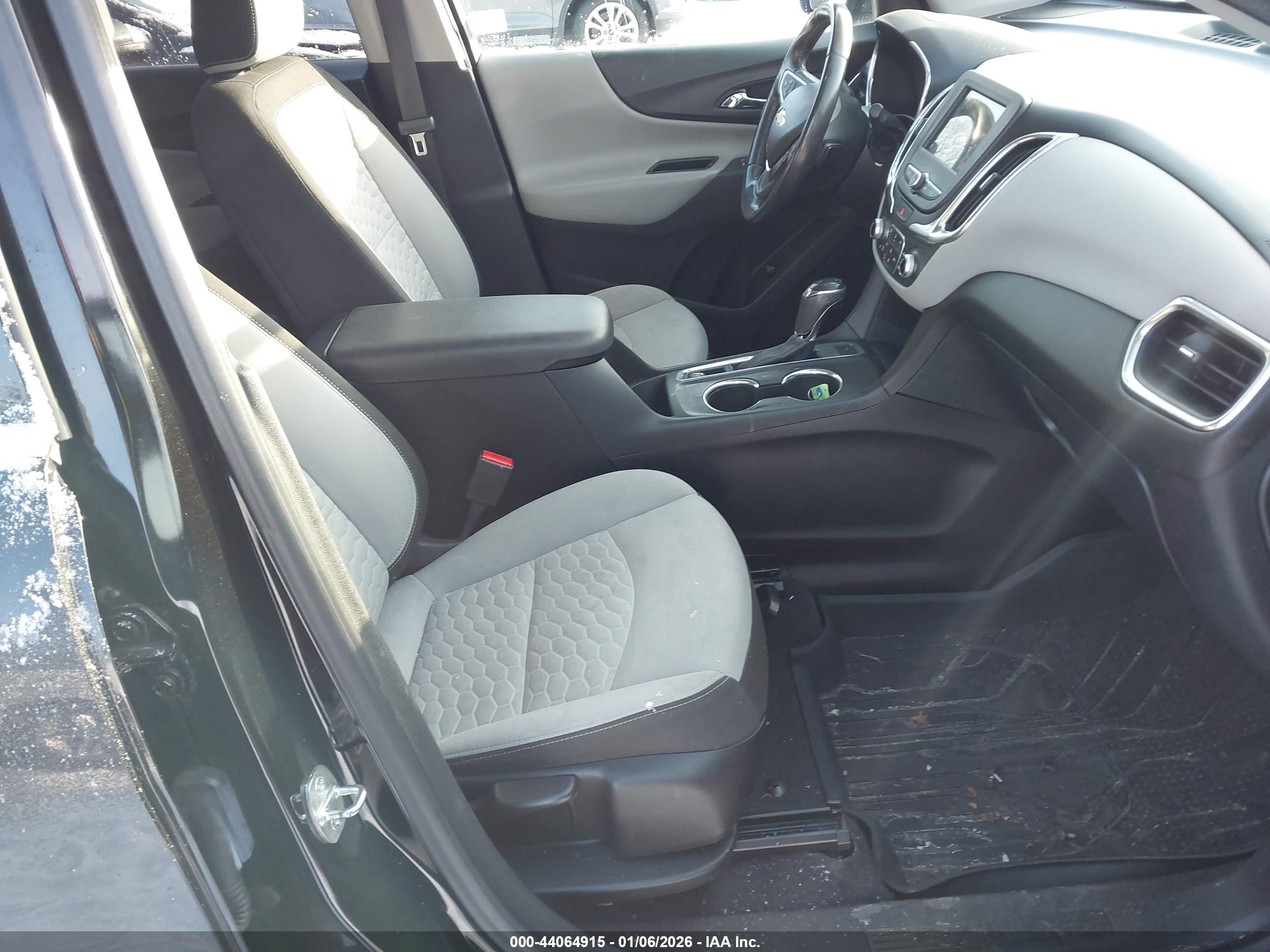 CHEVROLET EQUINOX image 5