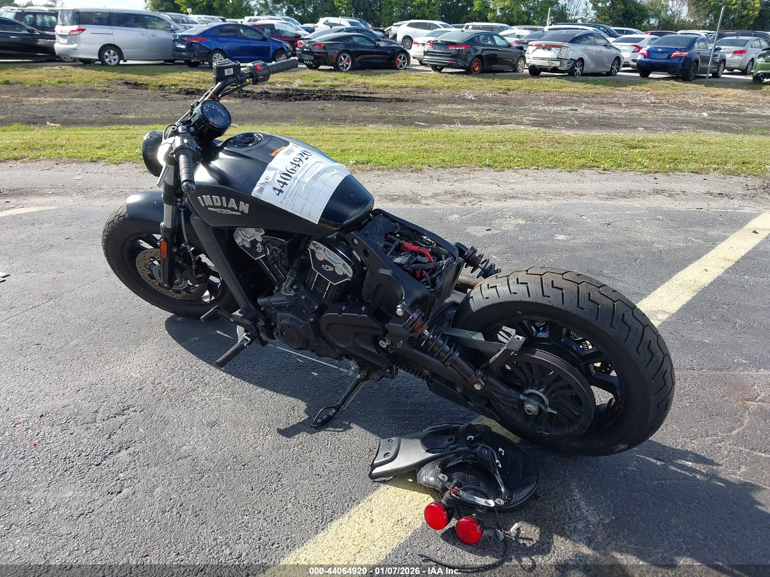 INDIAN MOTORCYCLE image 3