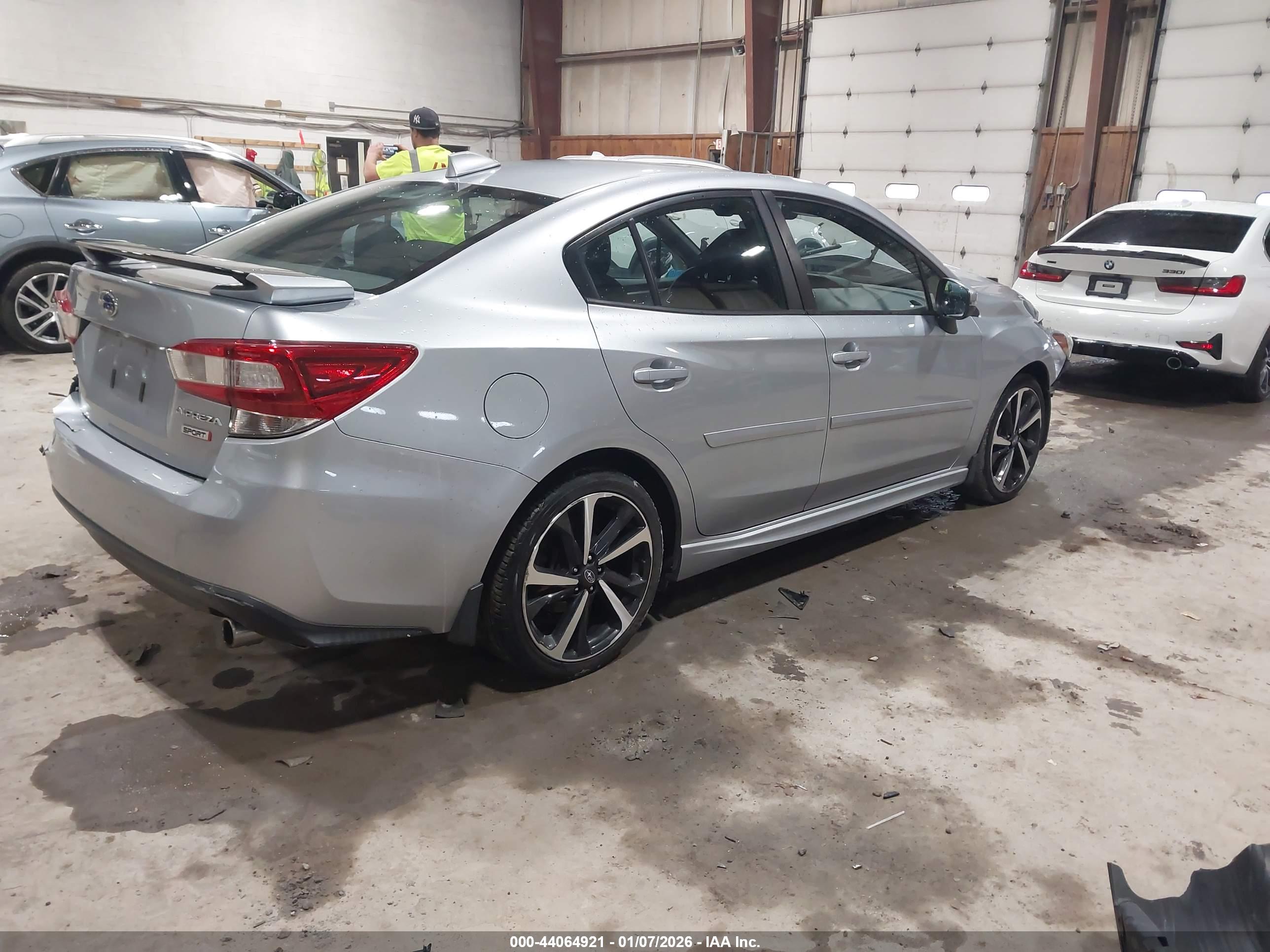 SUBARU IMPREZA image 4