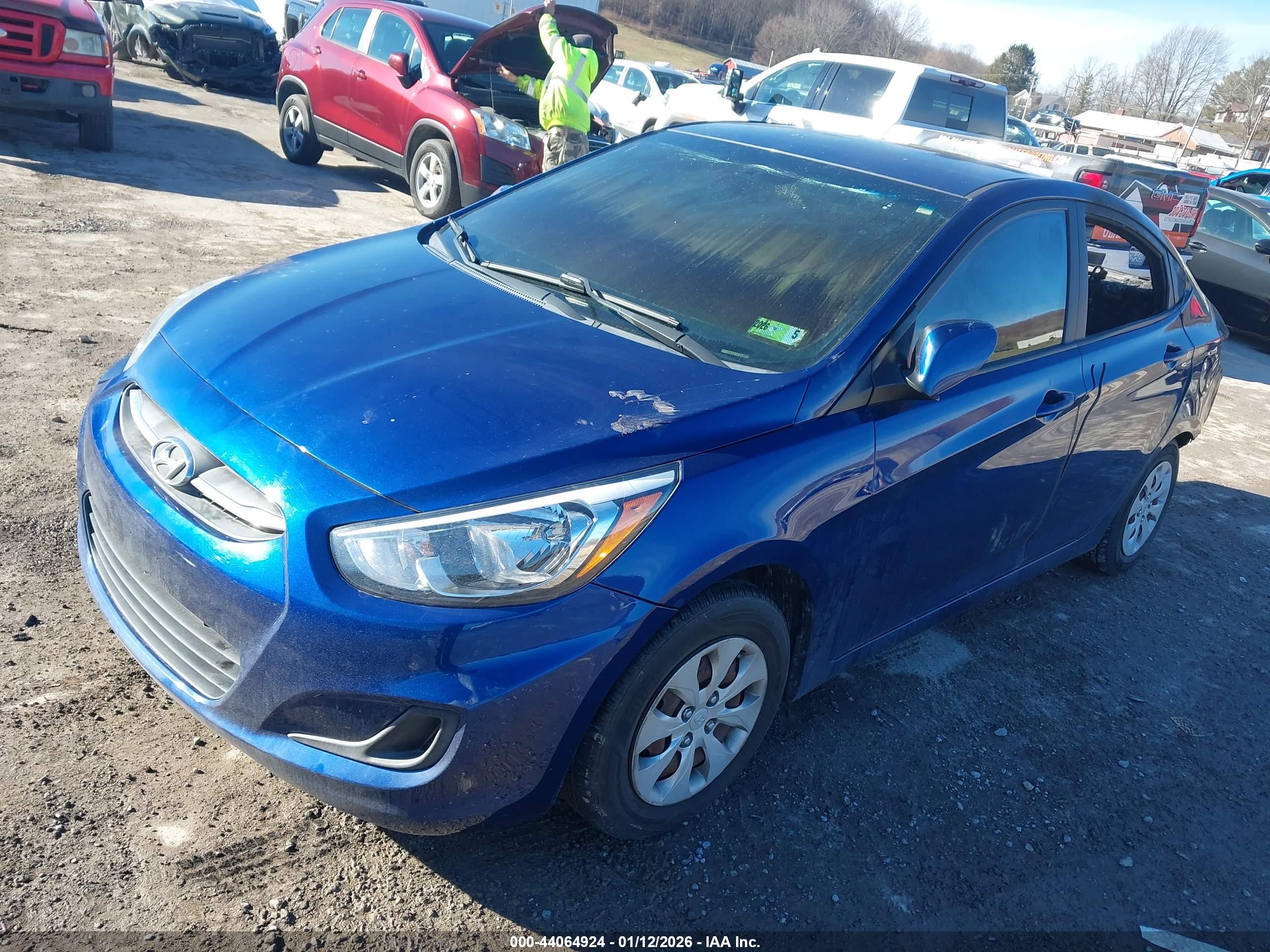 HYUNDAI ACCENT image 2