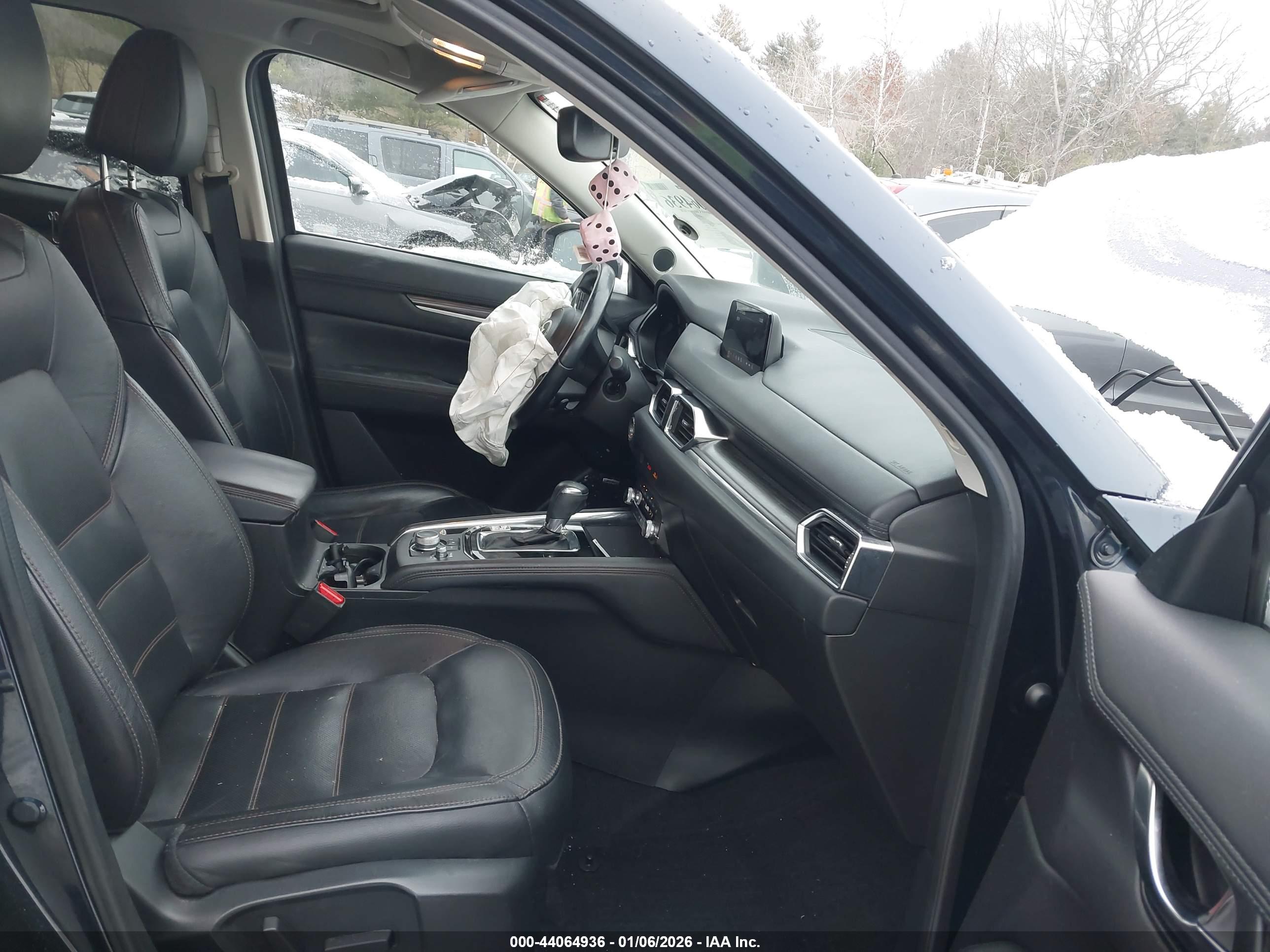 MAZDA CX-5 image 5
