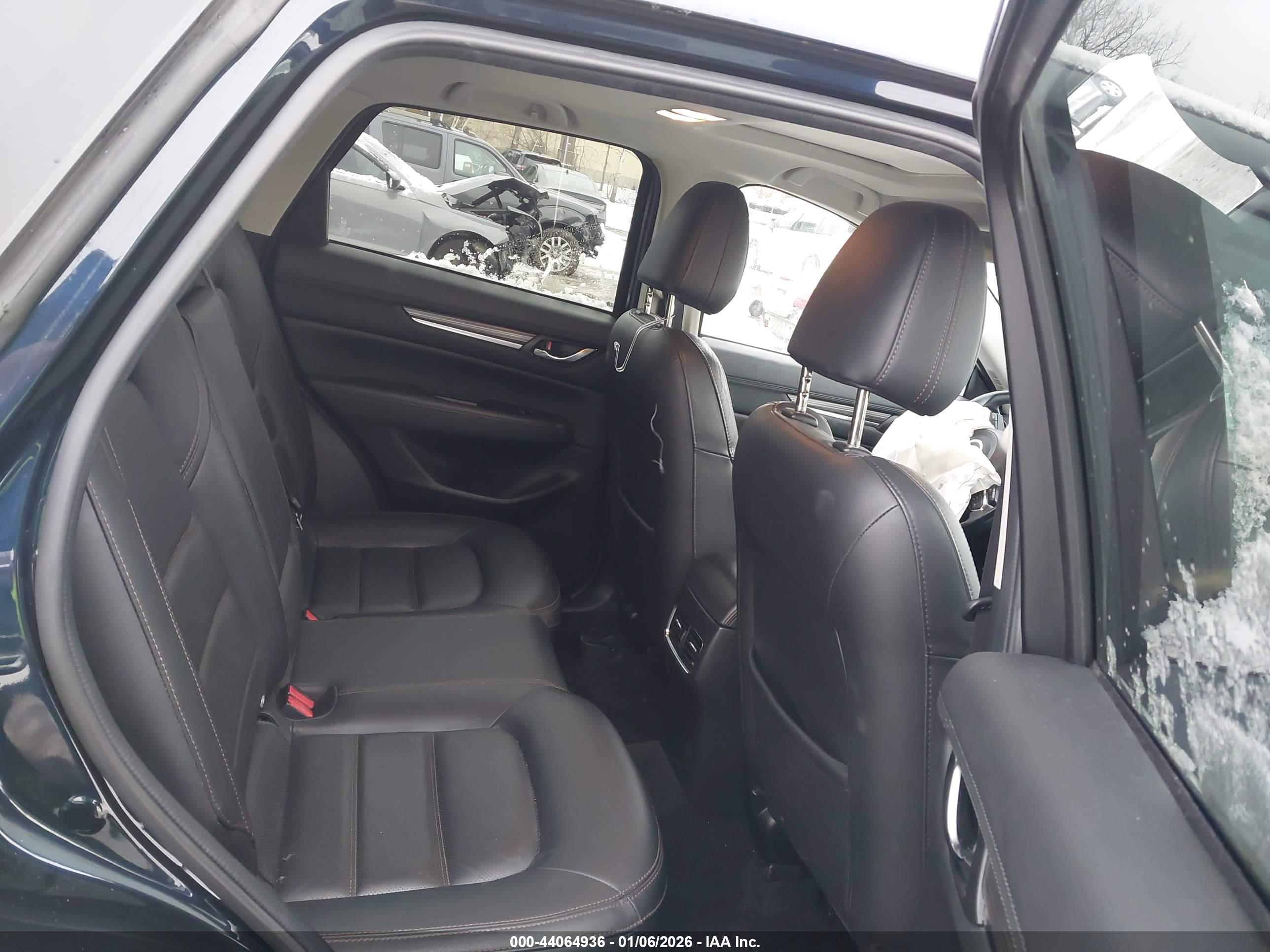MAZDA CX-5 image 8