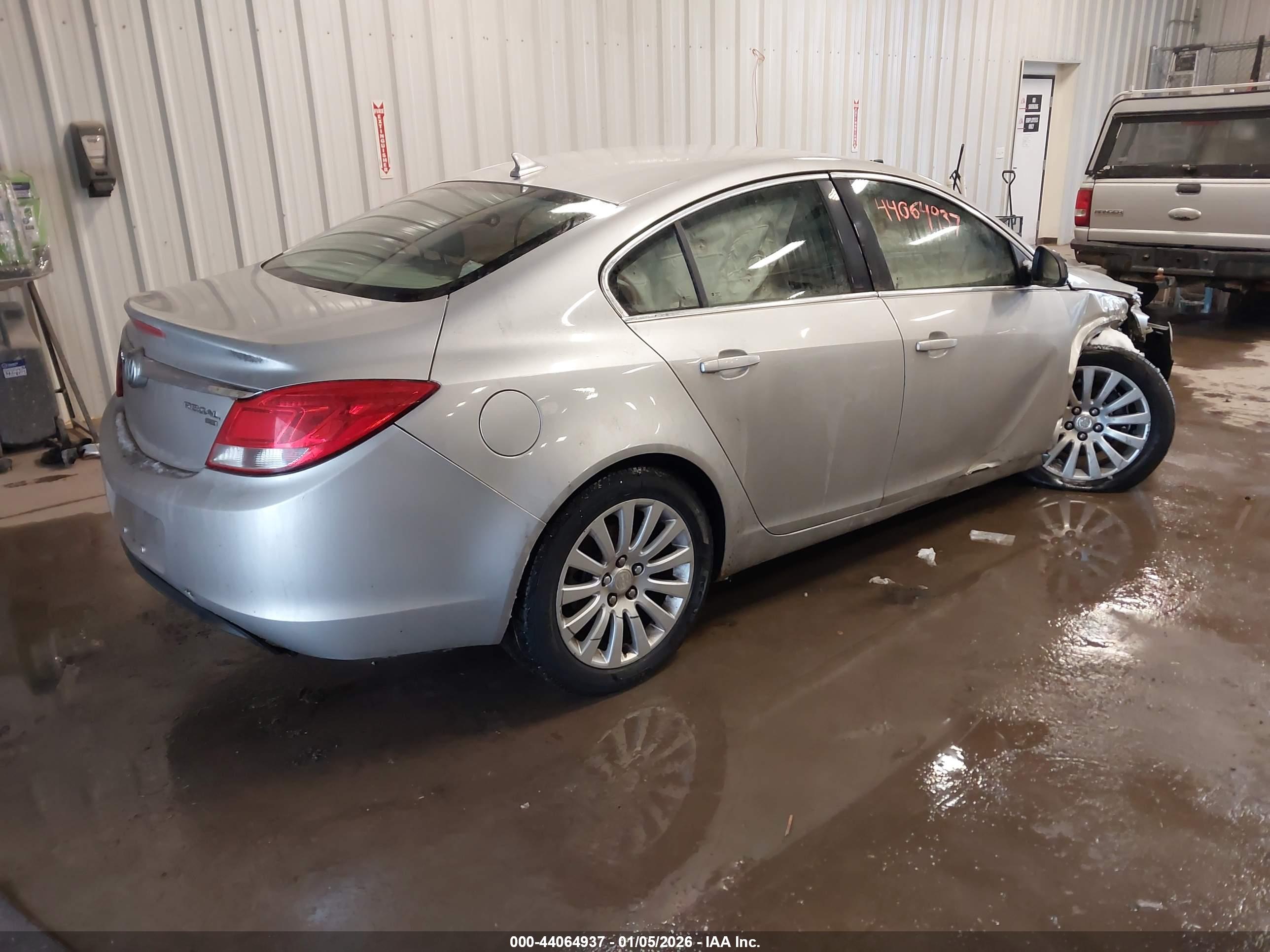 BUICK REGAL image 4