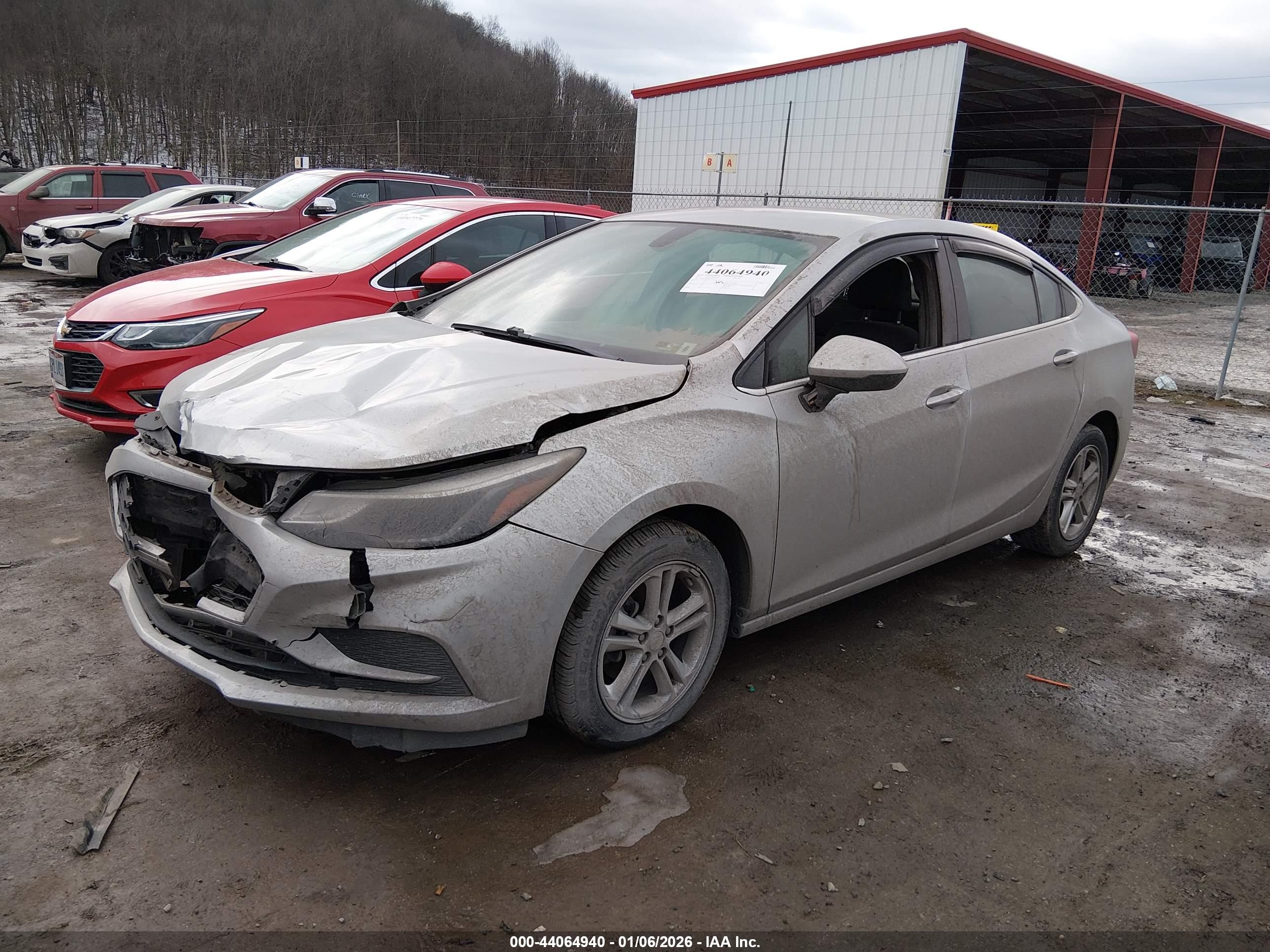 CHEVROLET CRUZE image 2