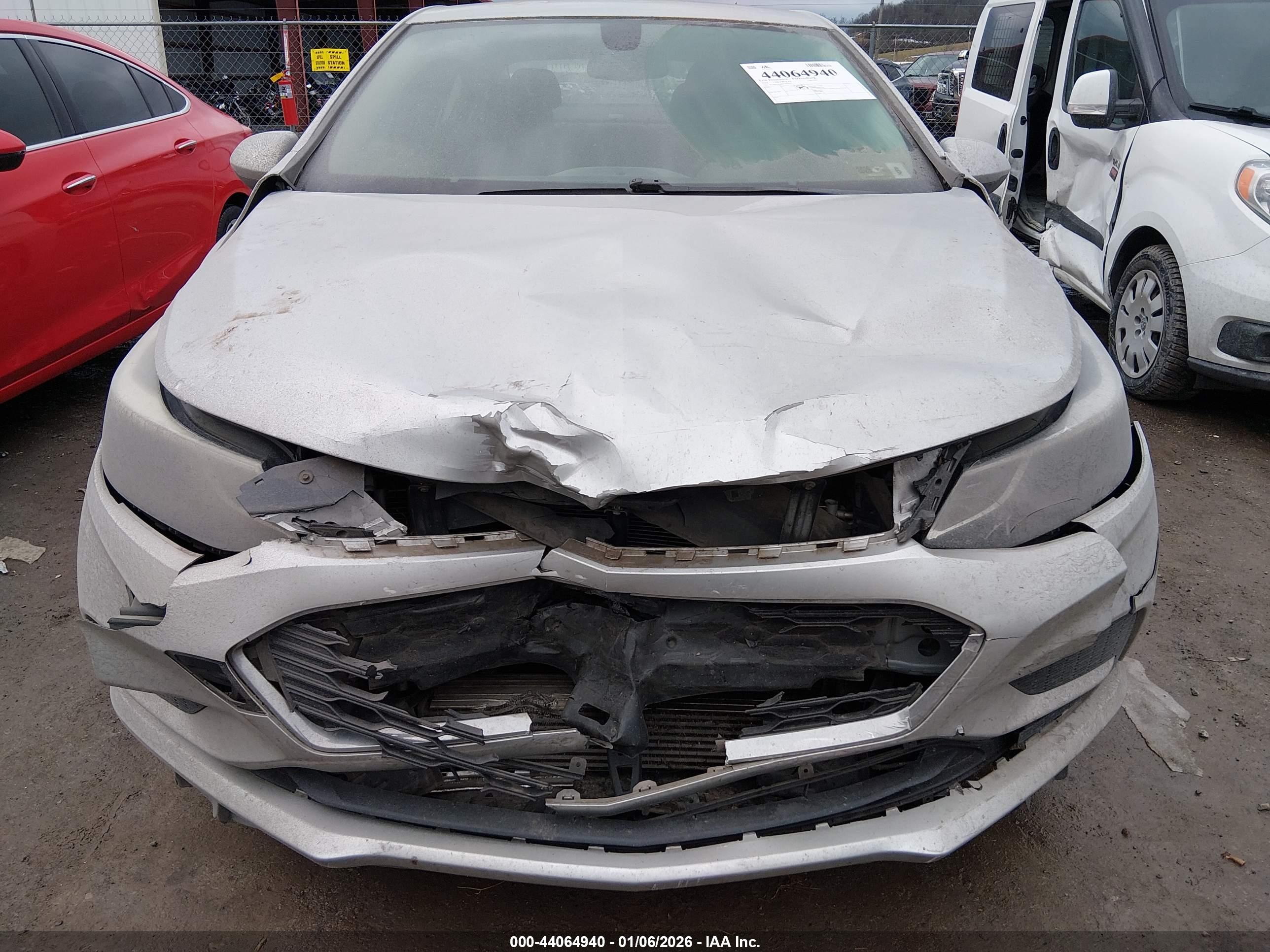 CHEVROLET CRUZE image 6