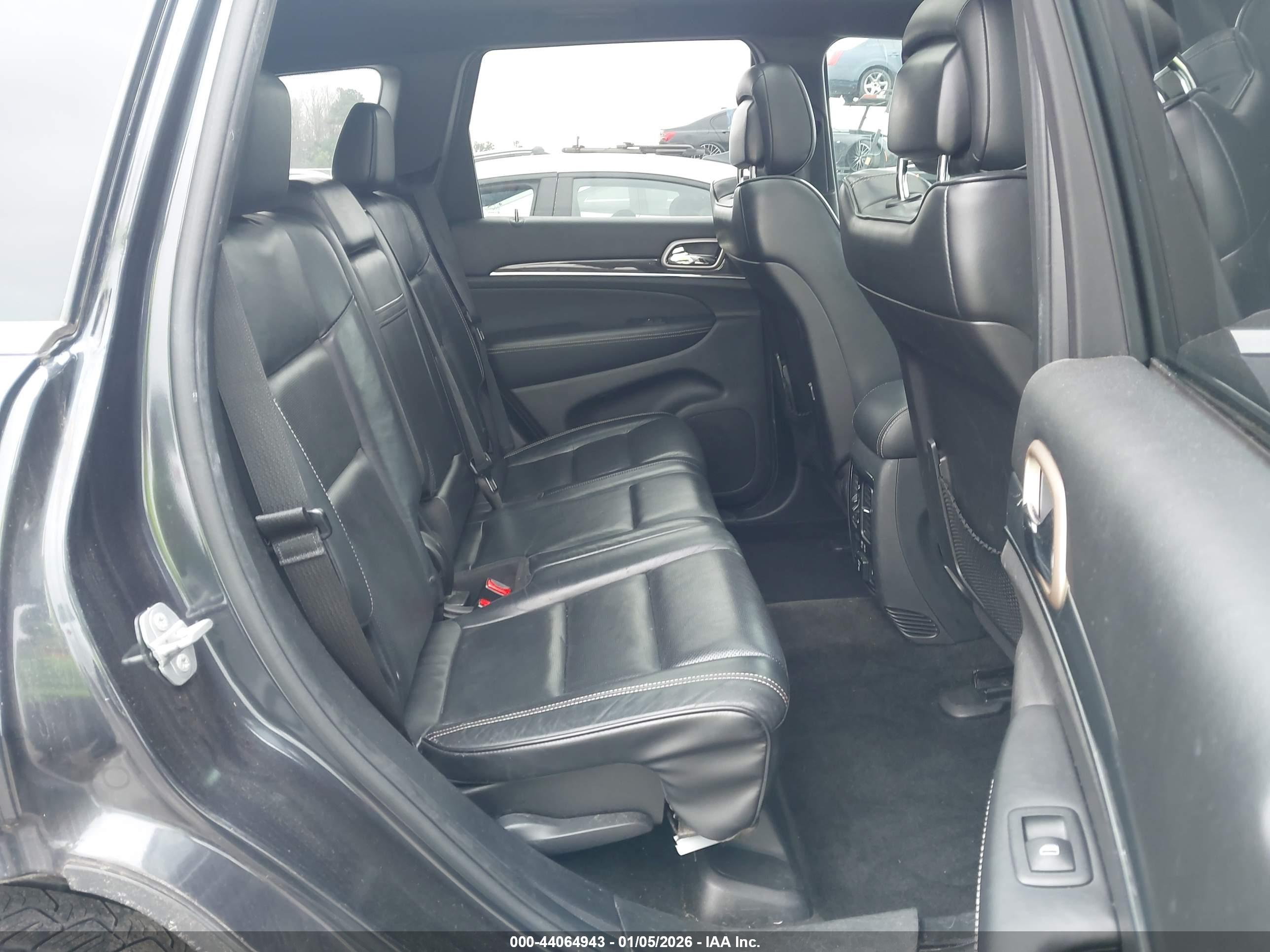 JEEP GRAND image 8