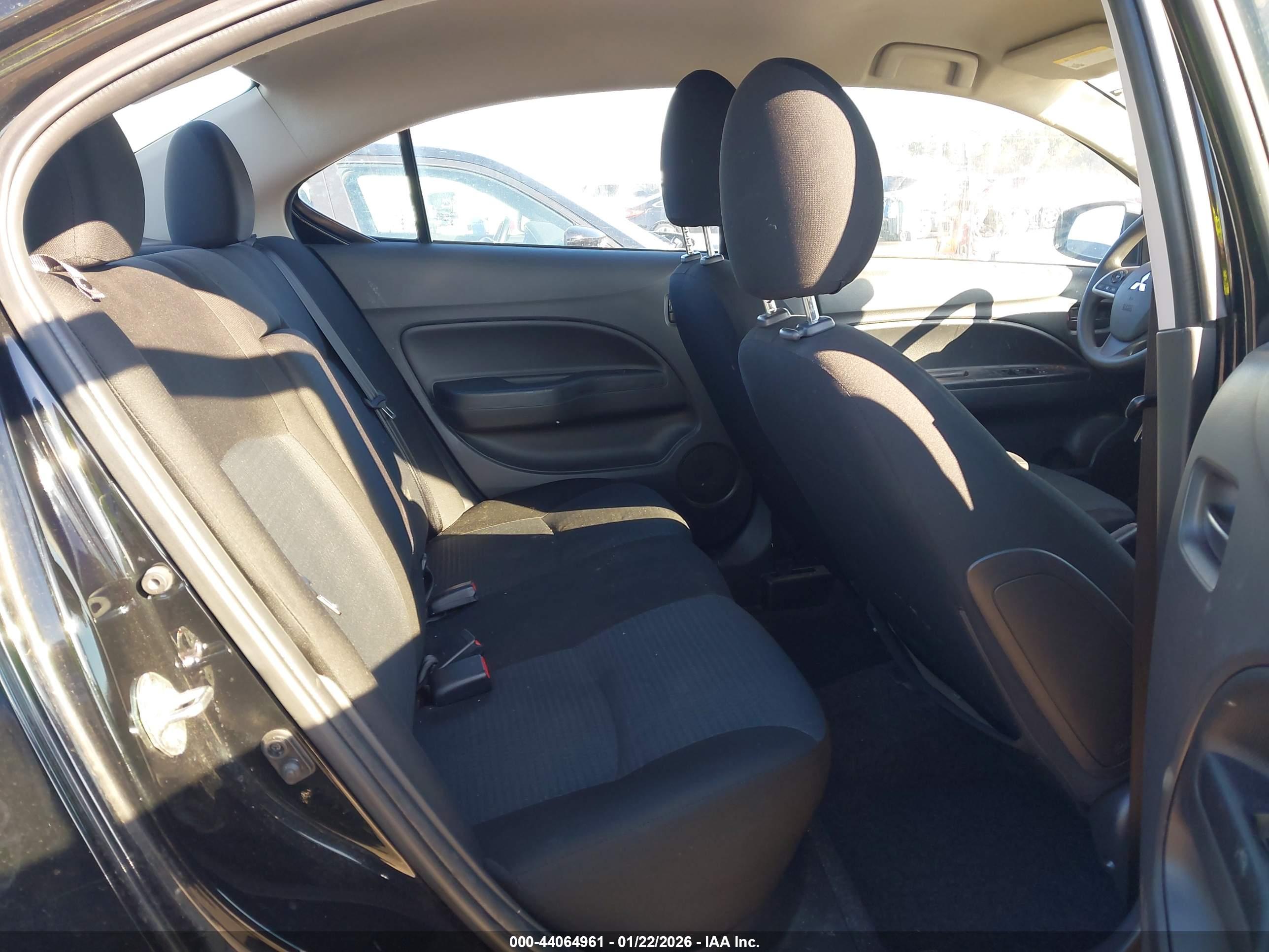 MITSUBISHI MIRAGE image 8