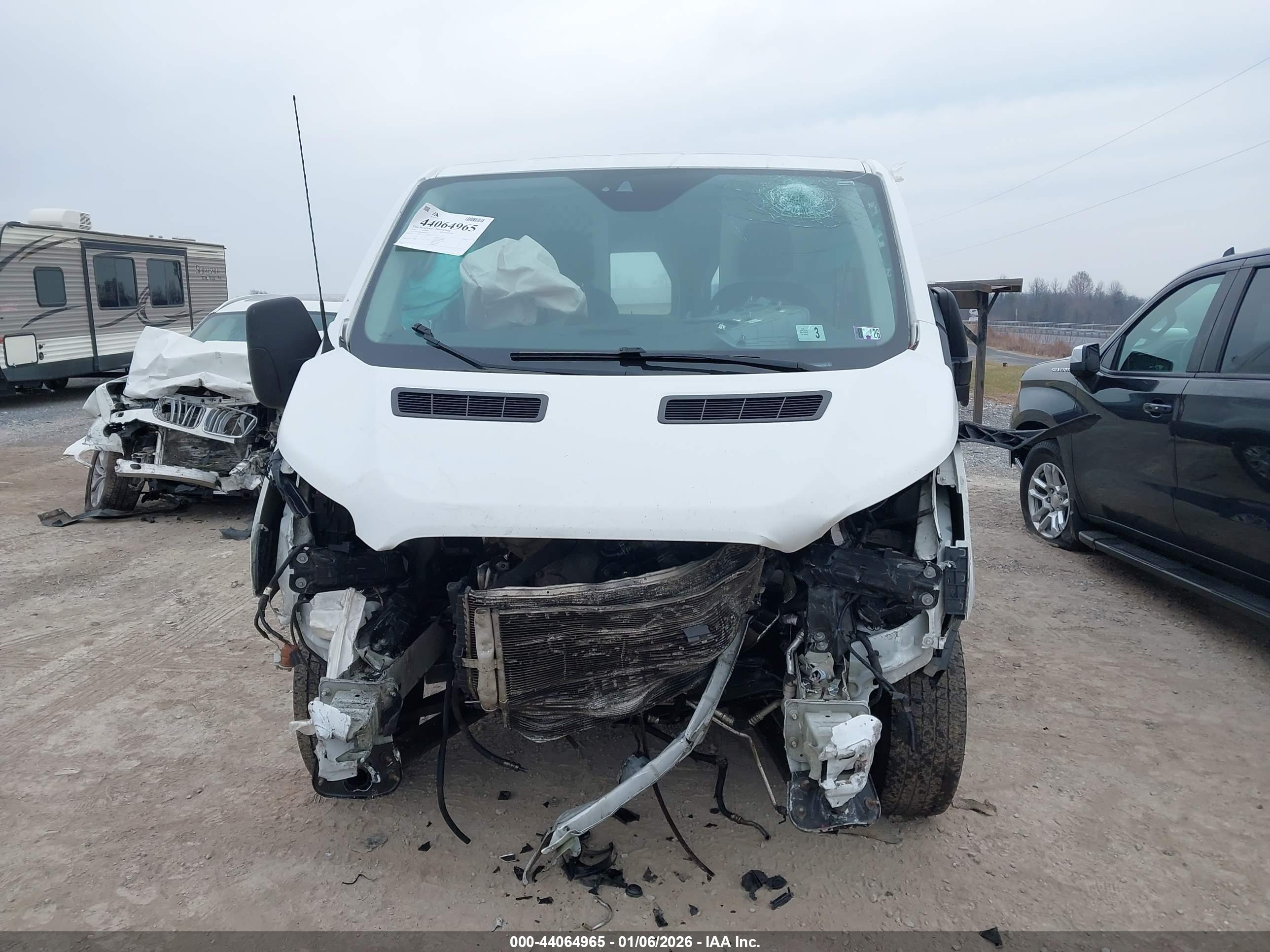 FORD TRANSIT-250 image 6