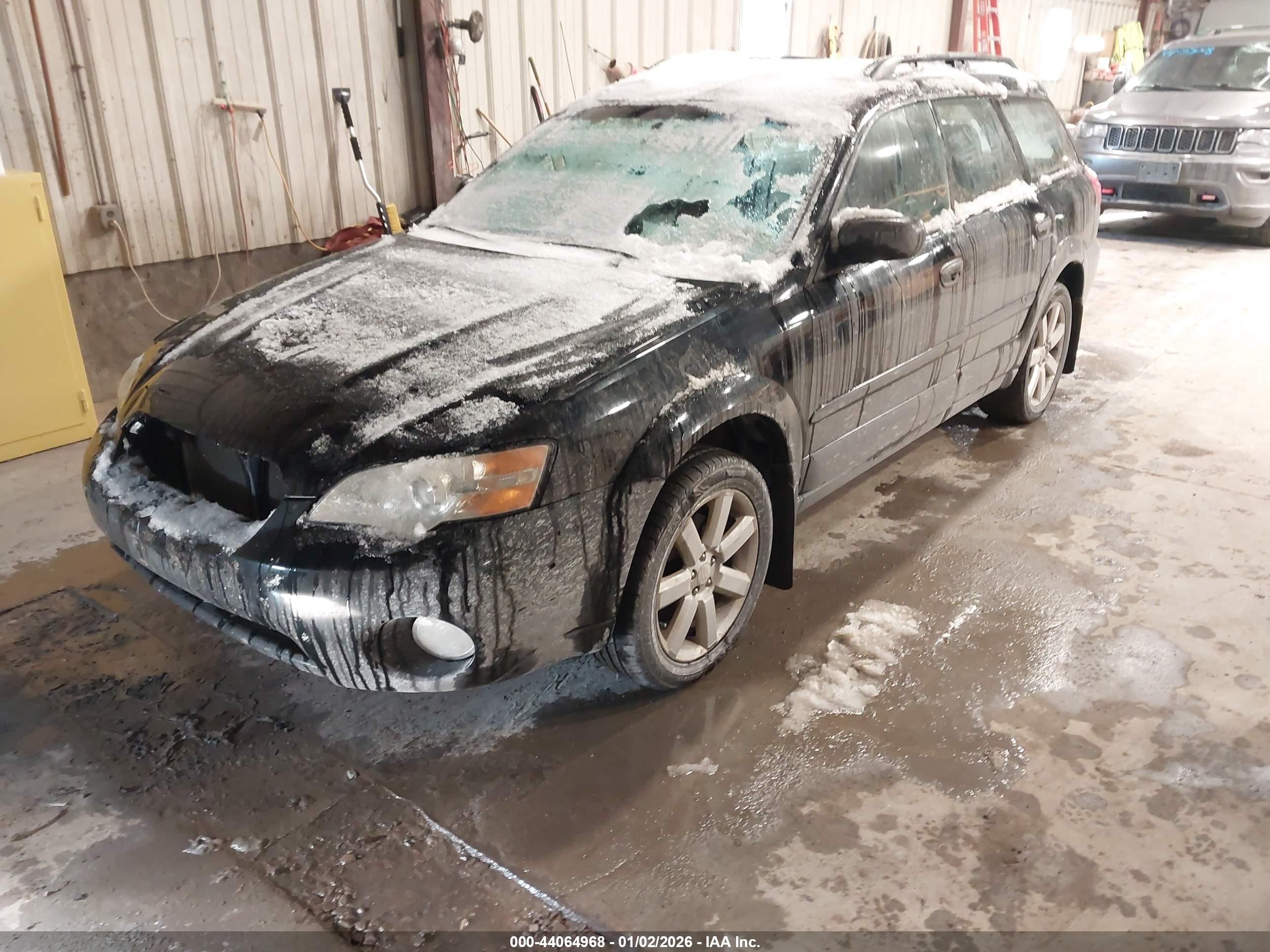 SUBARU OUTBACK image 2