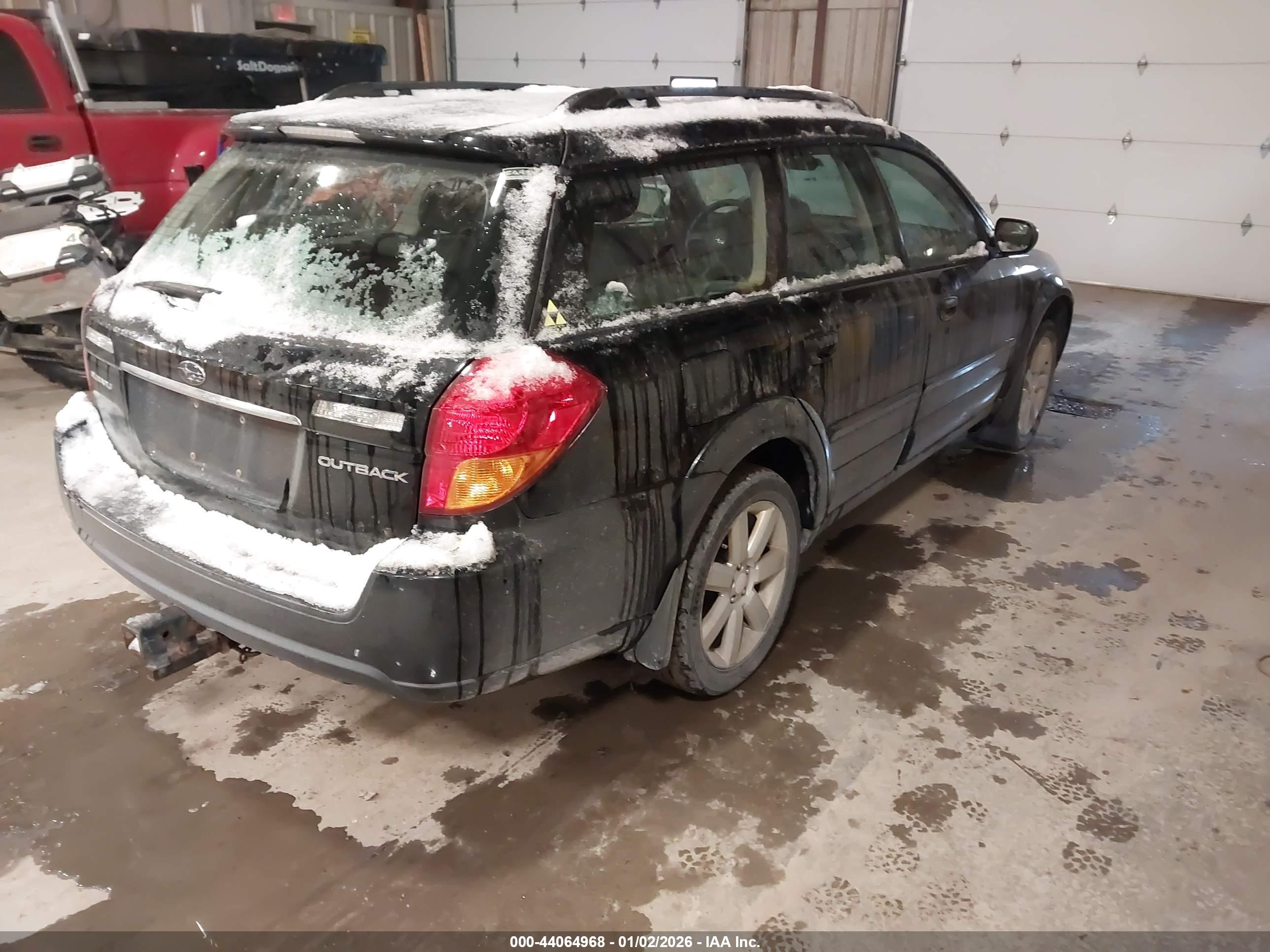 SUBARU OUTBACK image 4