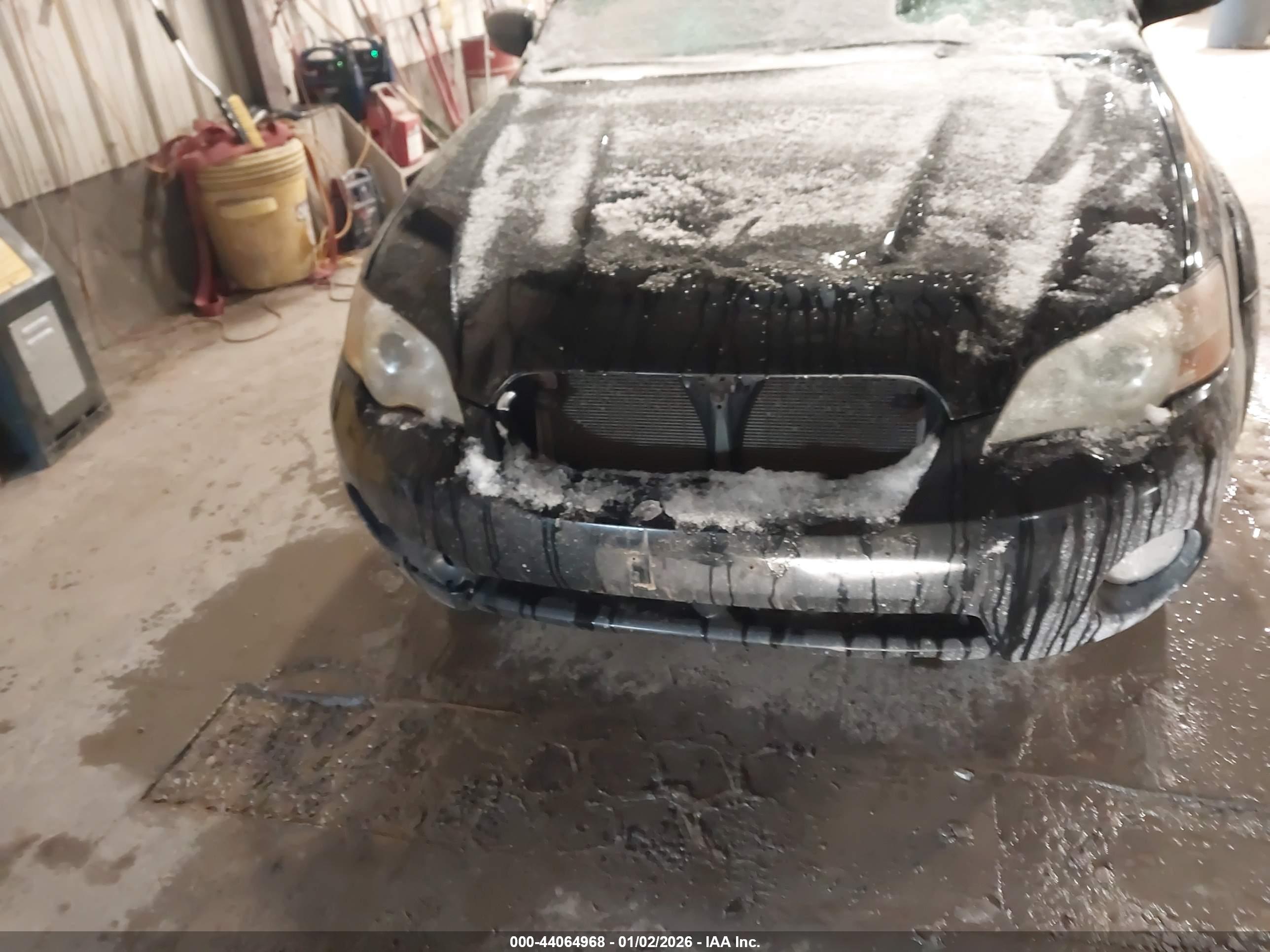 SUBARU OUTBACK image 6