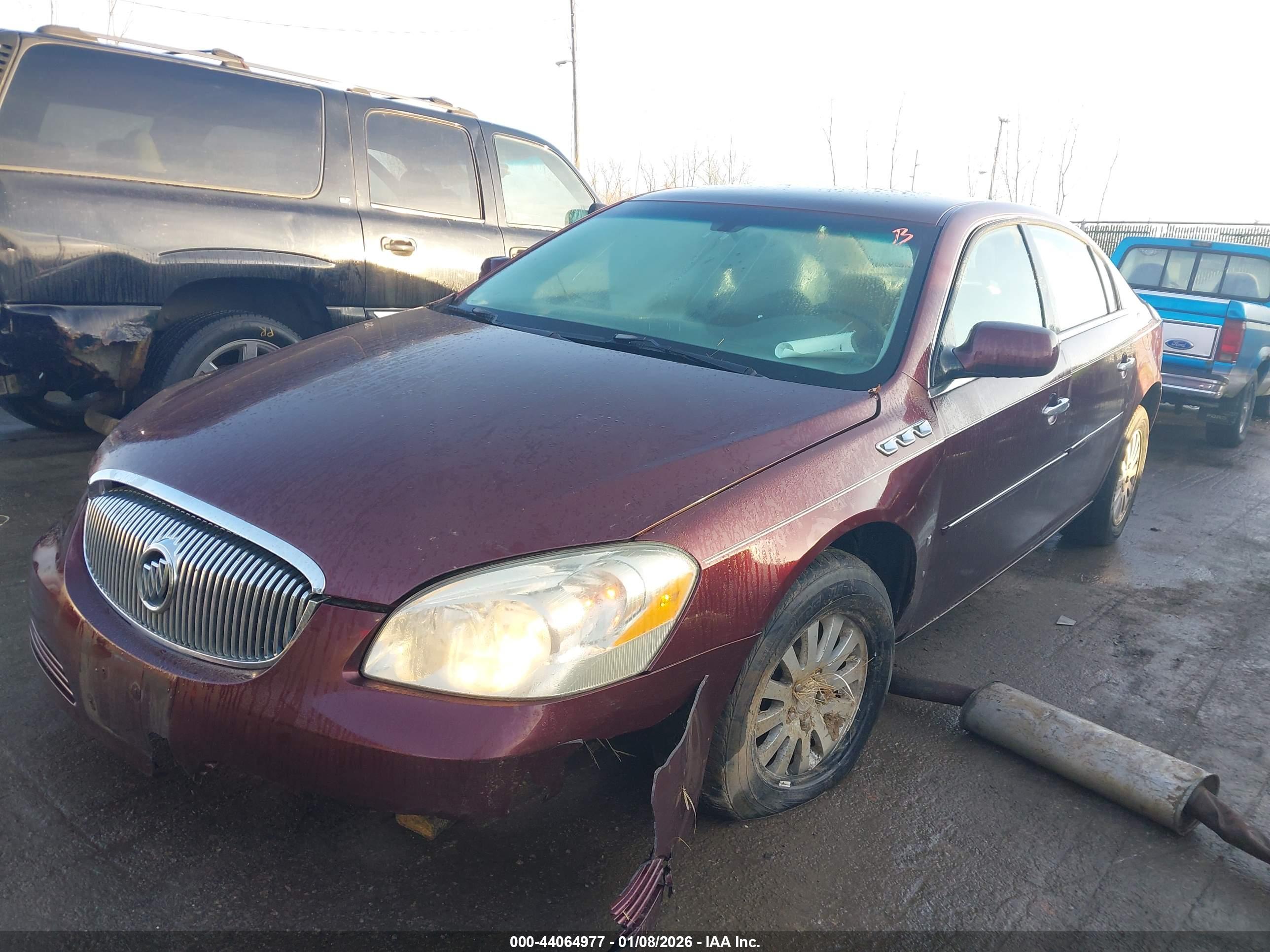 BUICK LUCERNE image 2