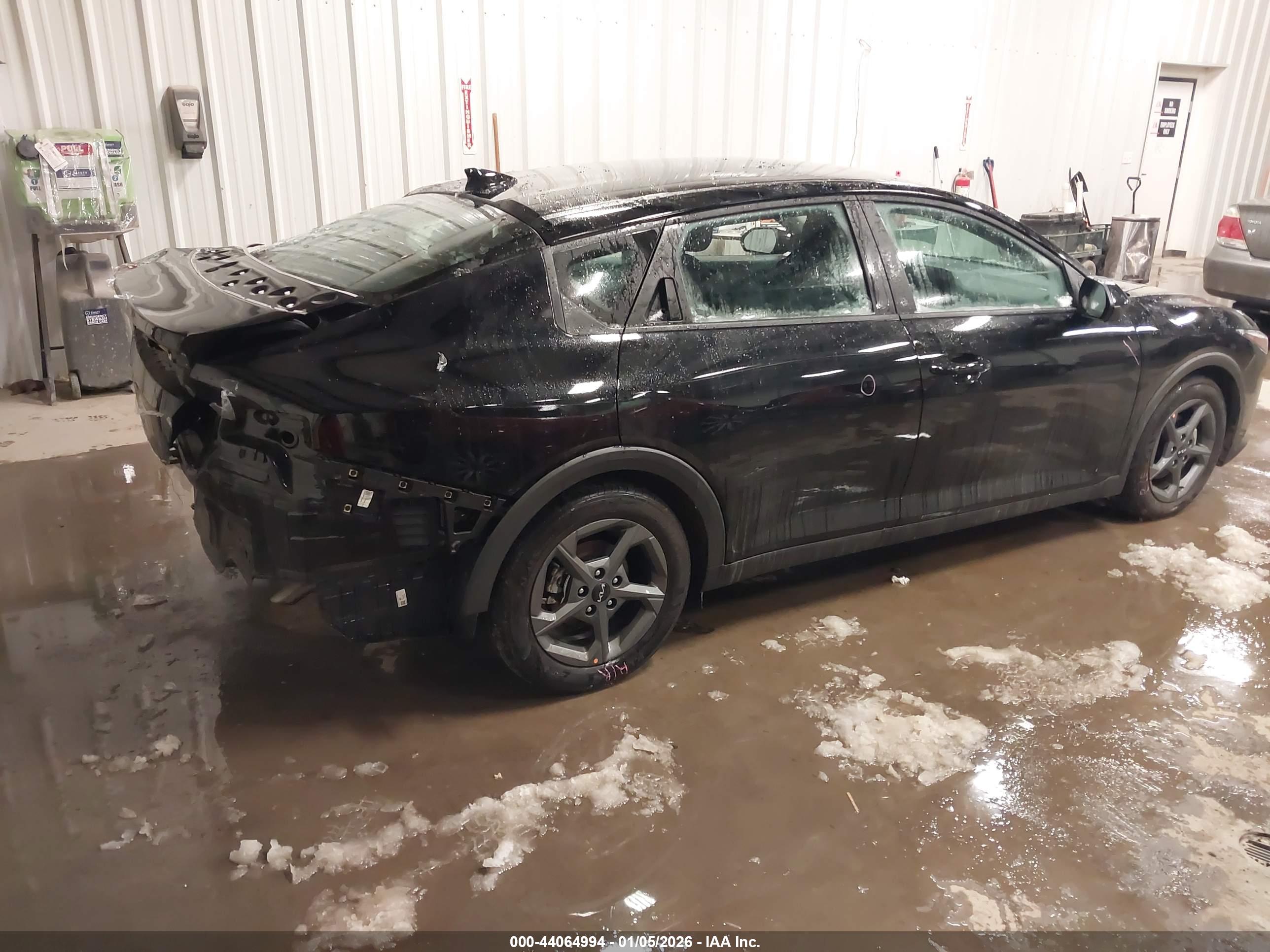 KIA K4 image 4
