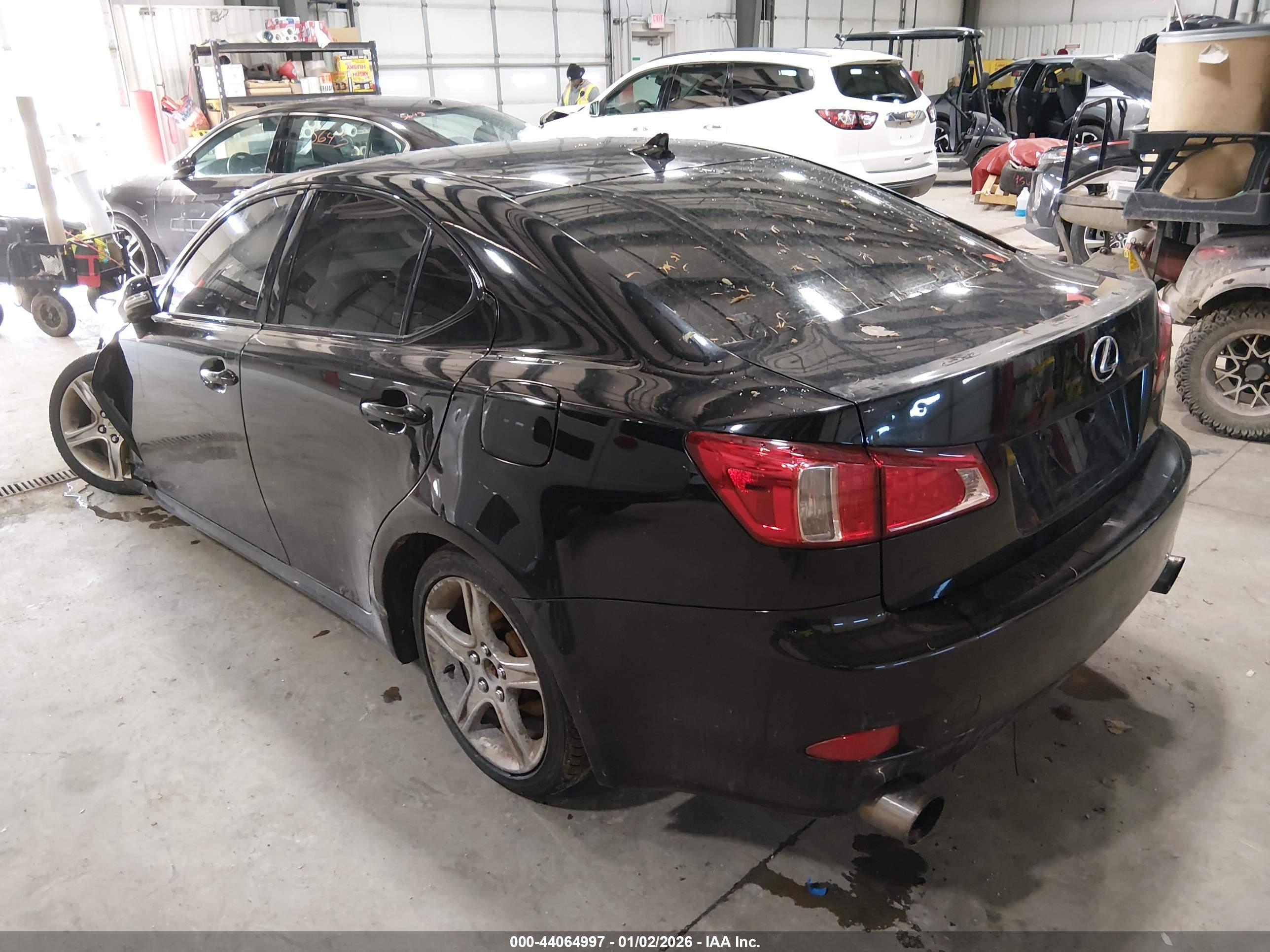 LEXUS IS image 3
