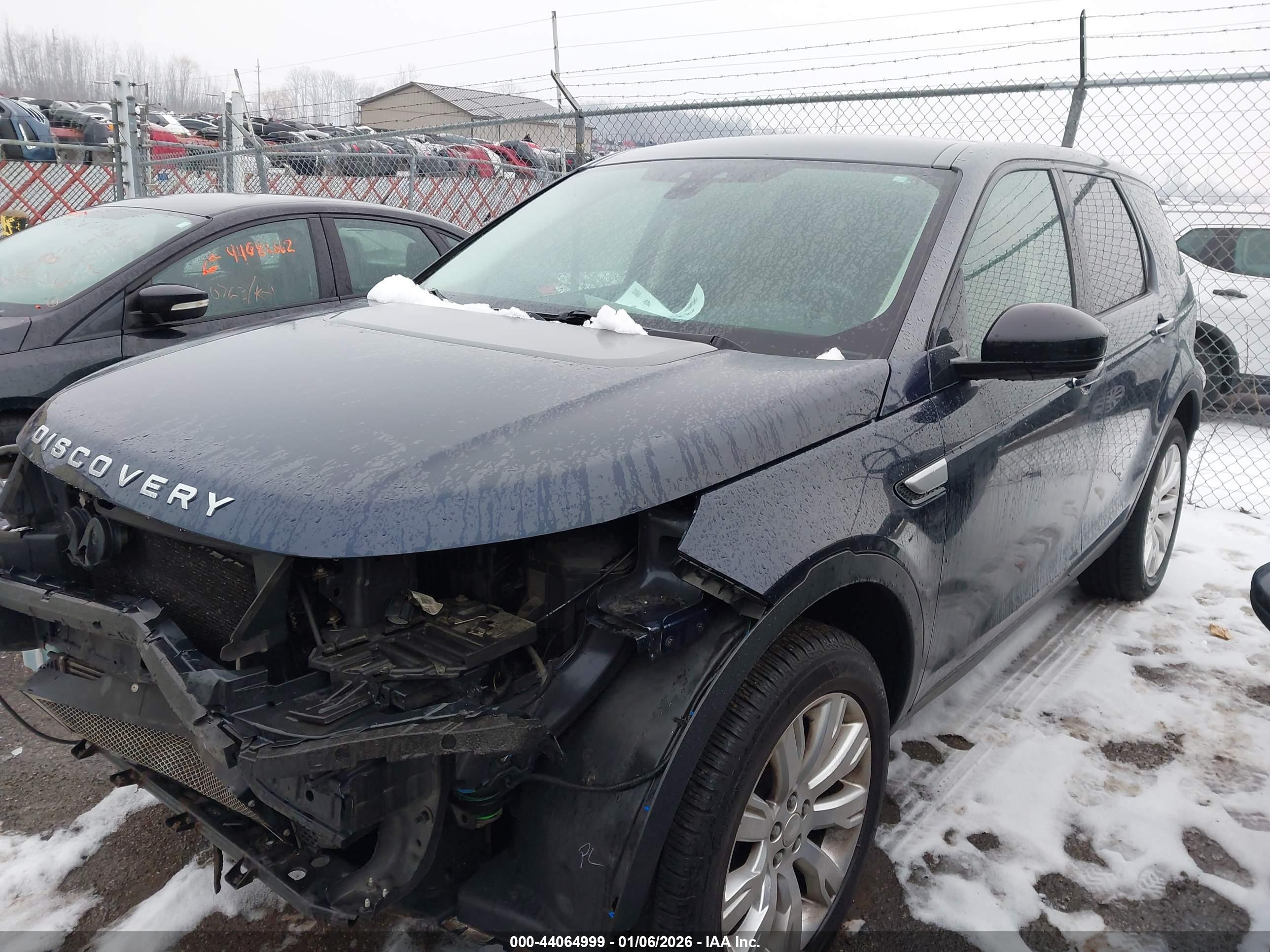 LAND ROVER image 2