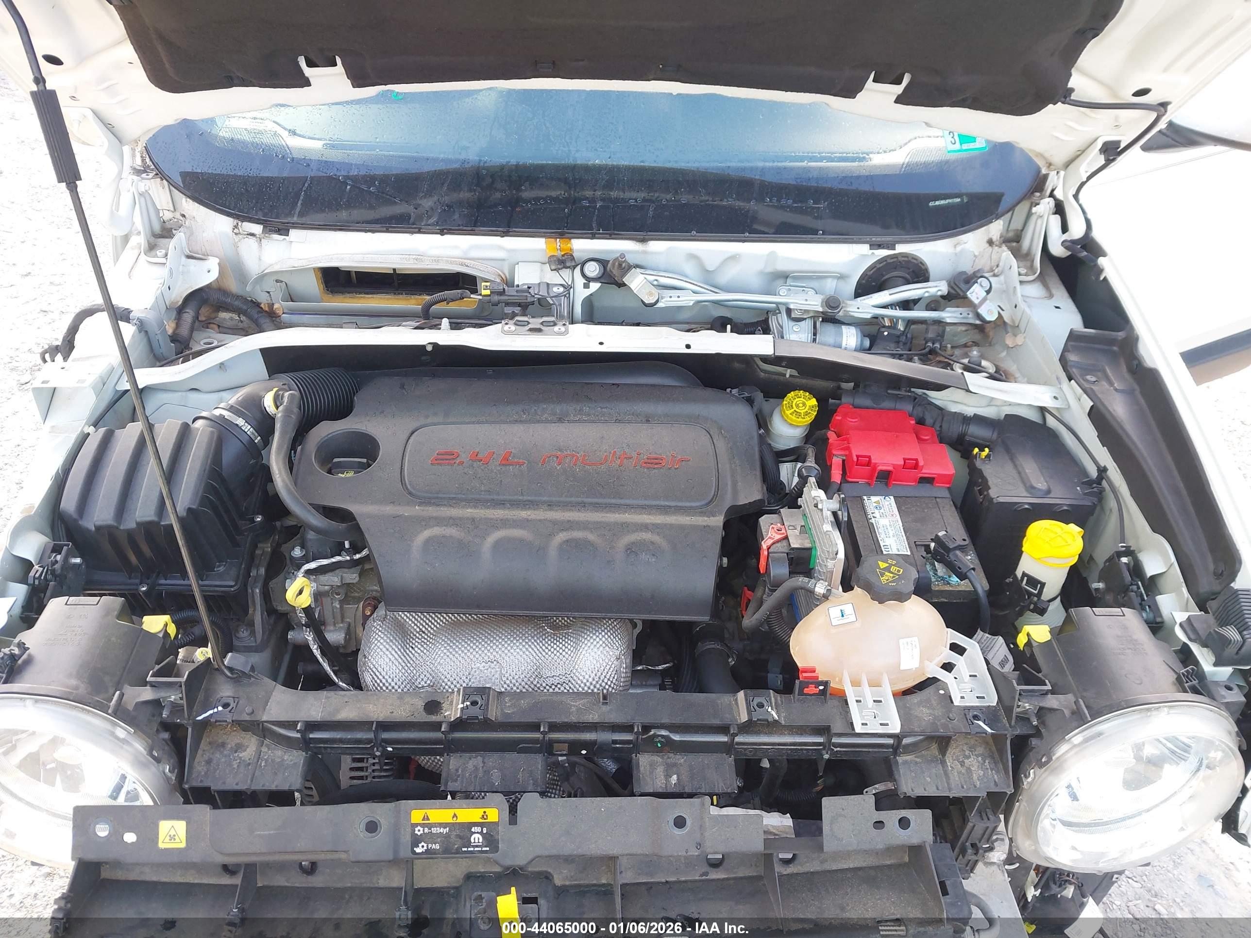 JEEP RENEGADE image 10