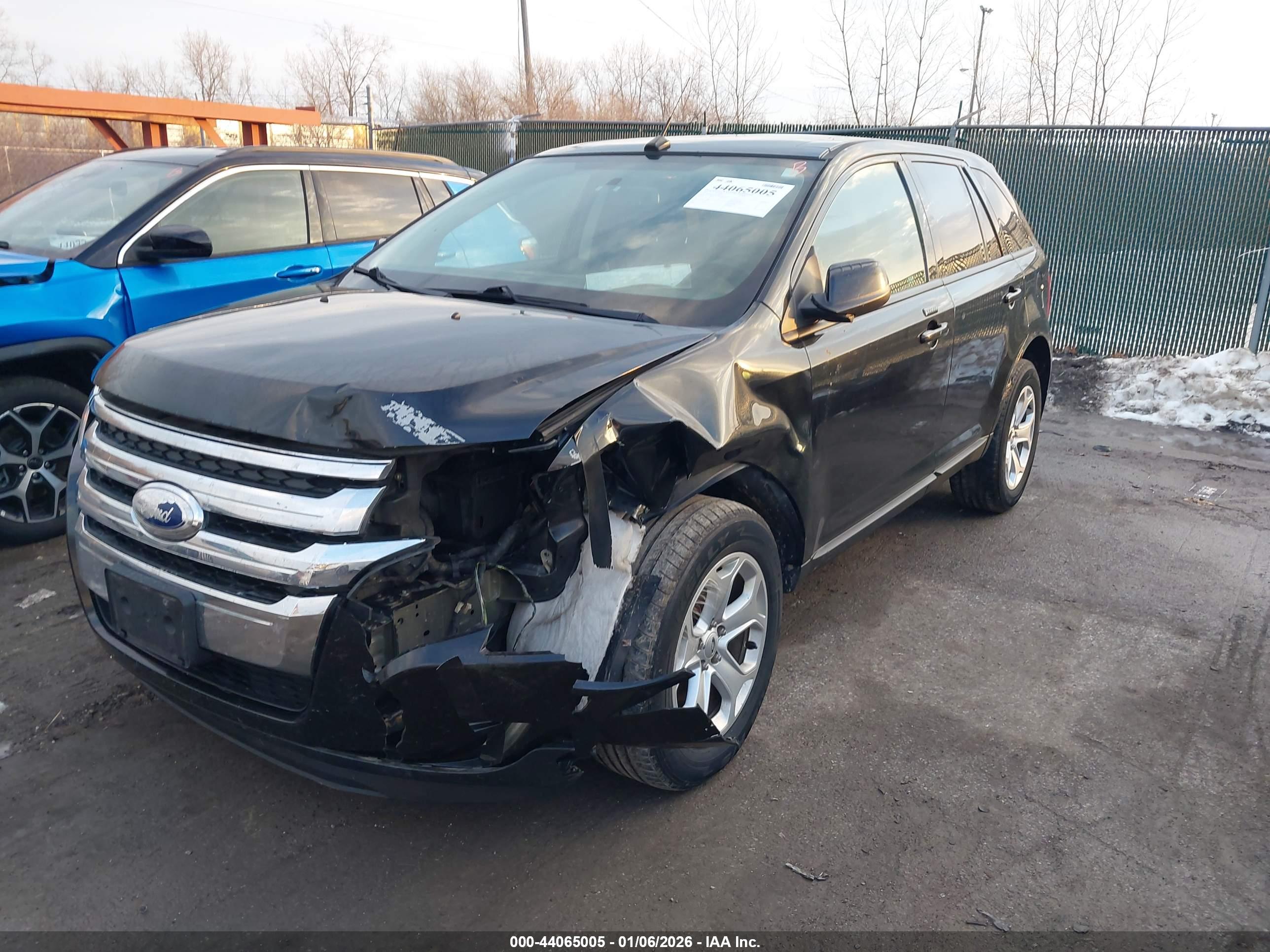 FORD EDGE image 2