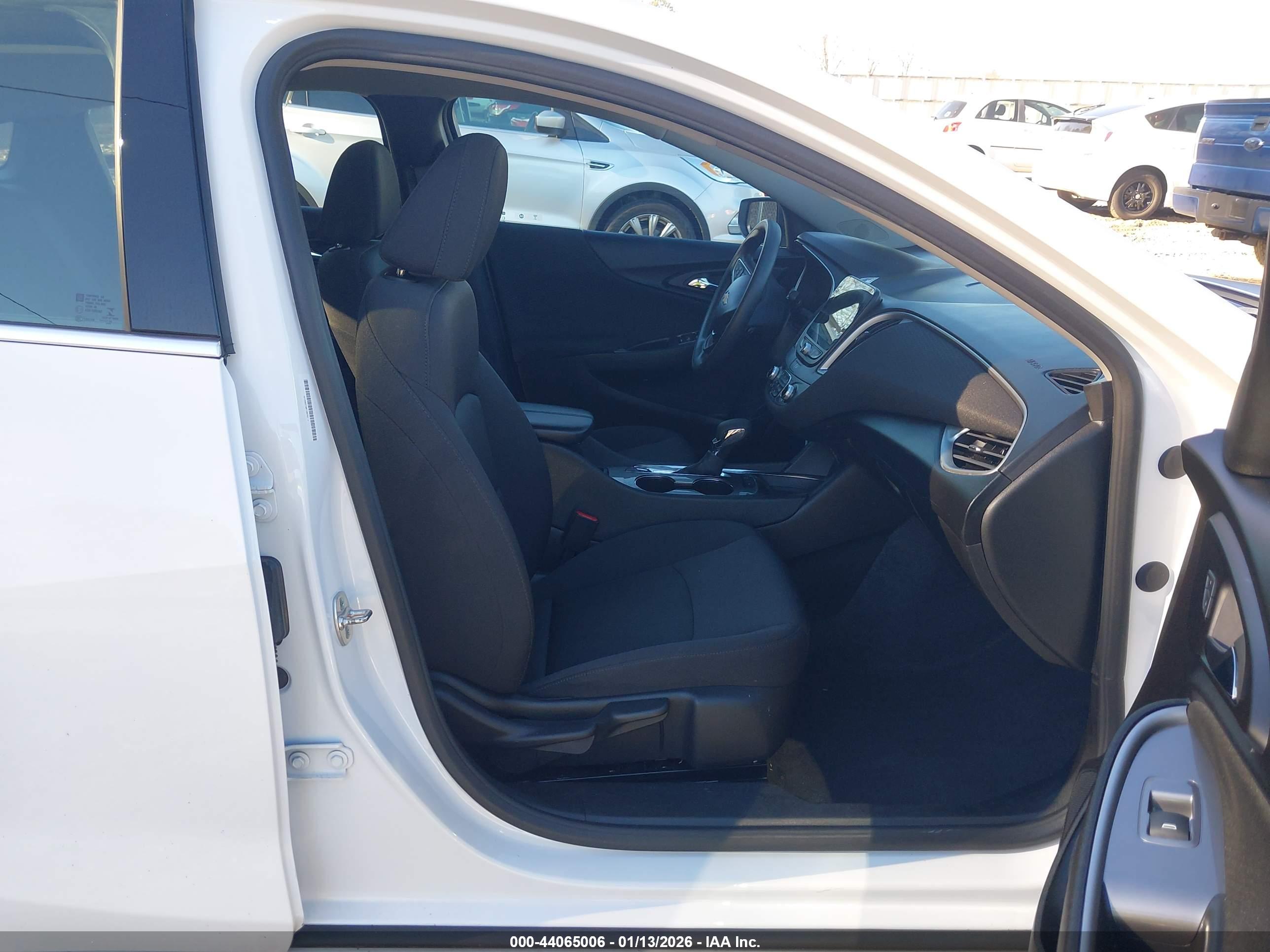 CHEVROLET MALIBU image 5