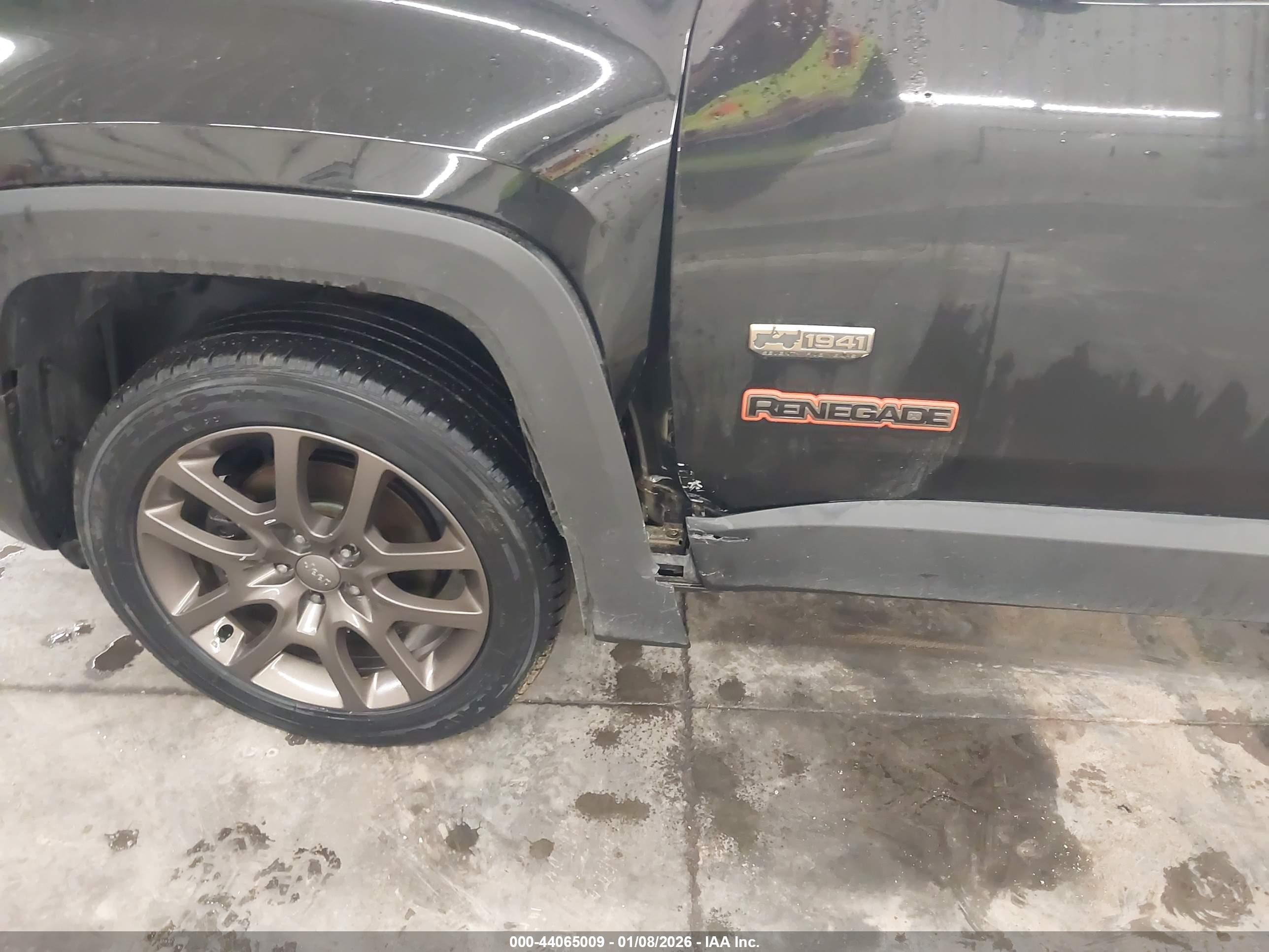 JEEP RENEGADE image 6