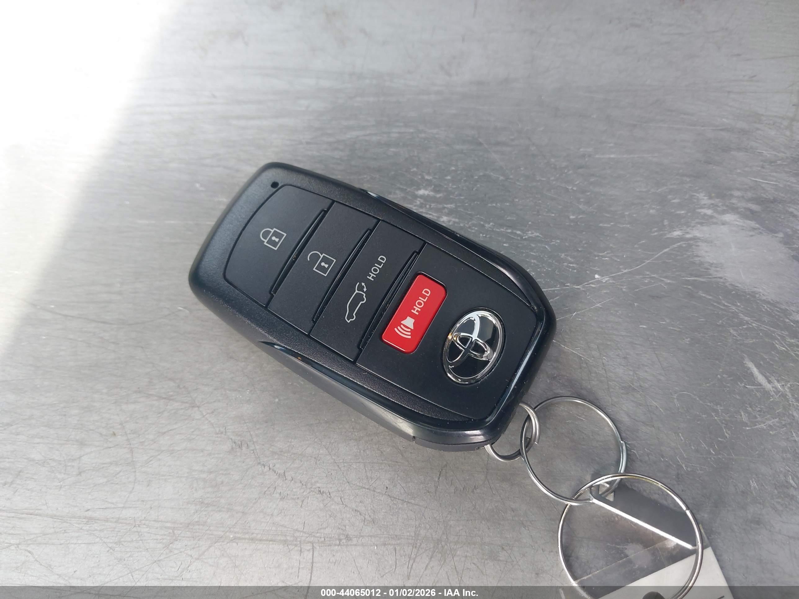 TOYOTA HIGHLANDER image 11