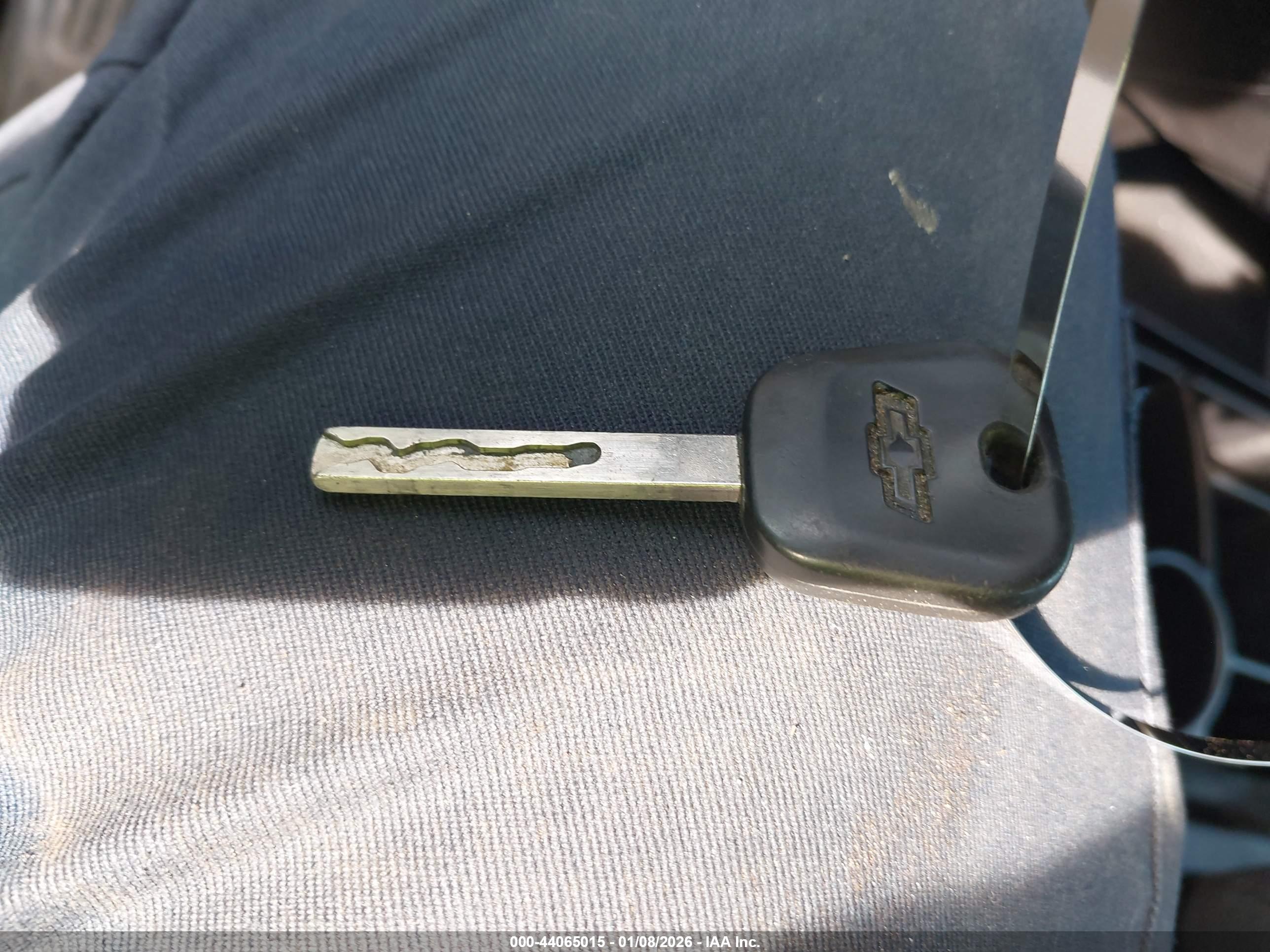 CHEVROLET SILVERADO image 11