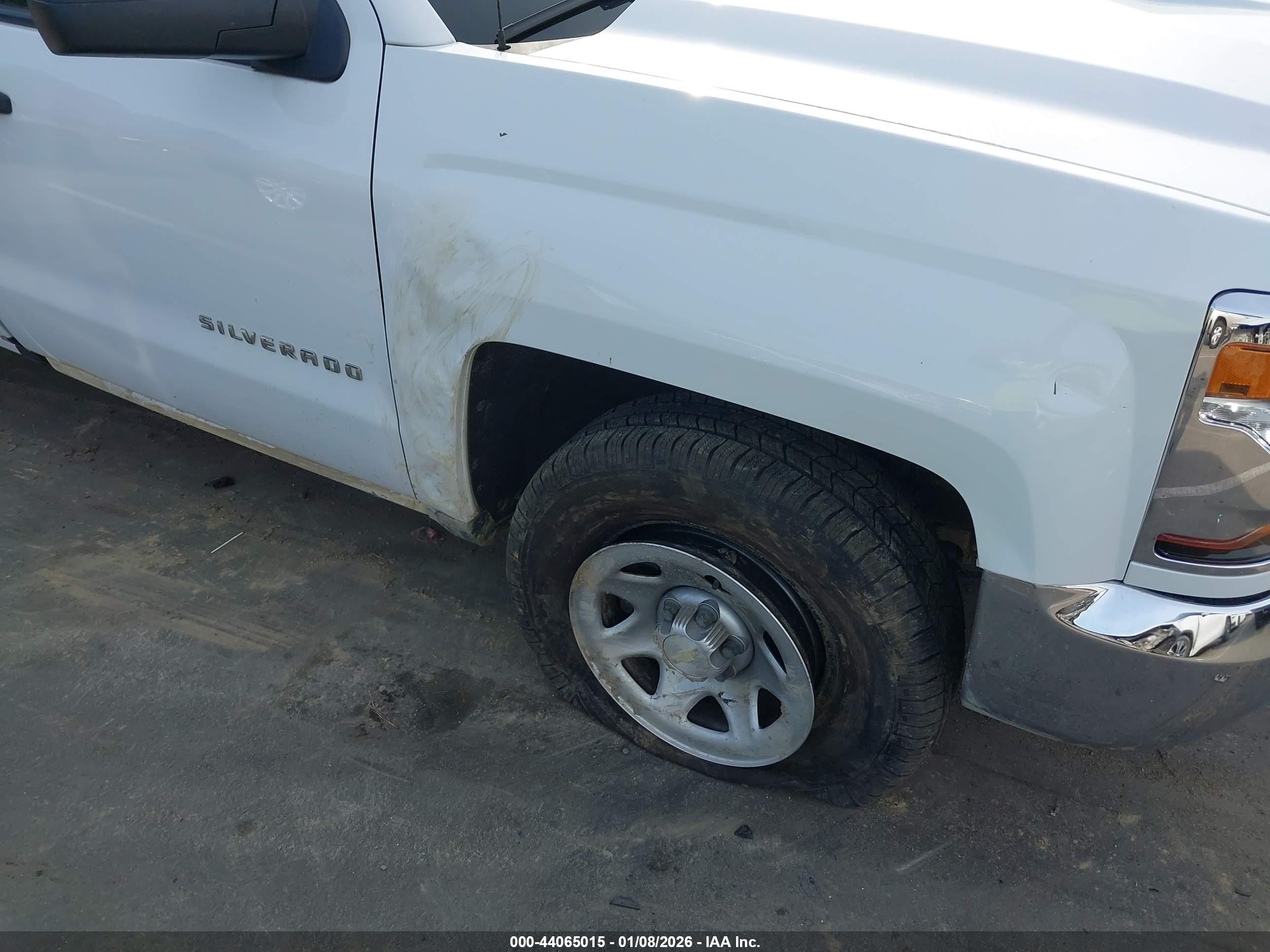 CHEVROLET SILVERADO image 6
