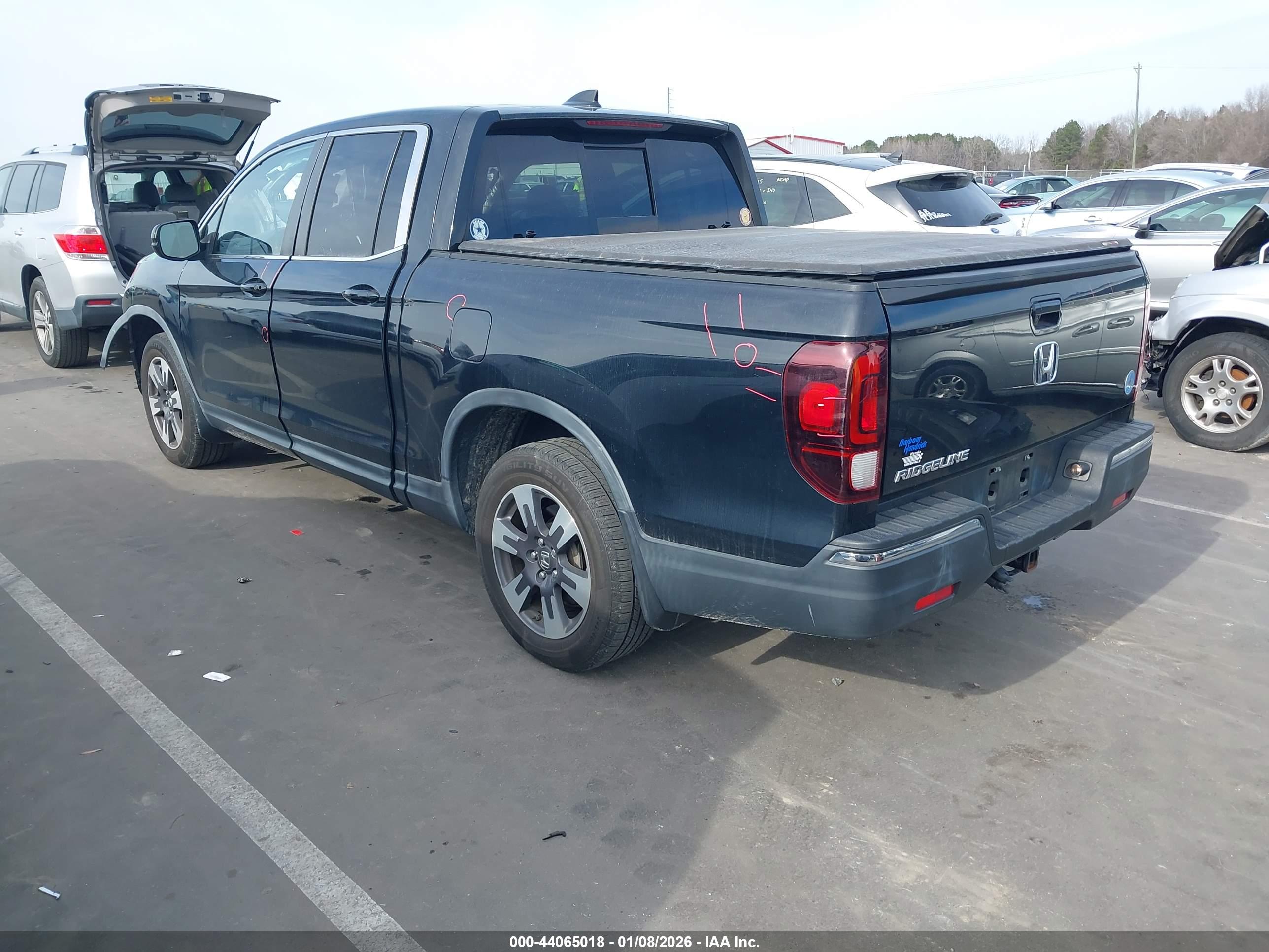 HONDA RIDGELINE image 3