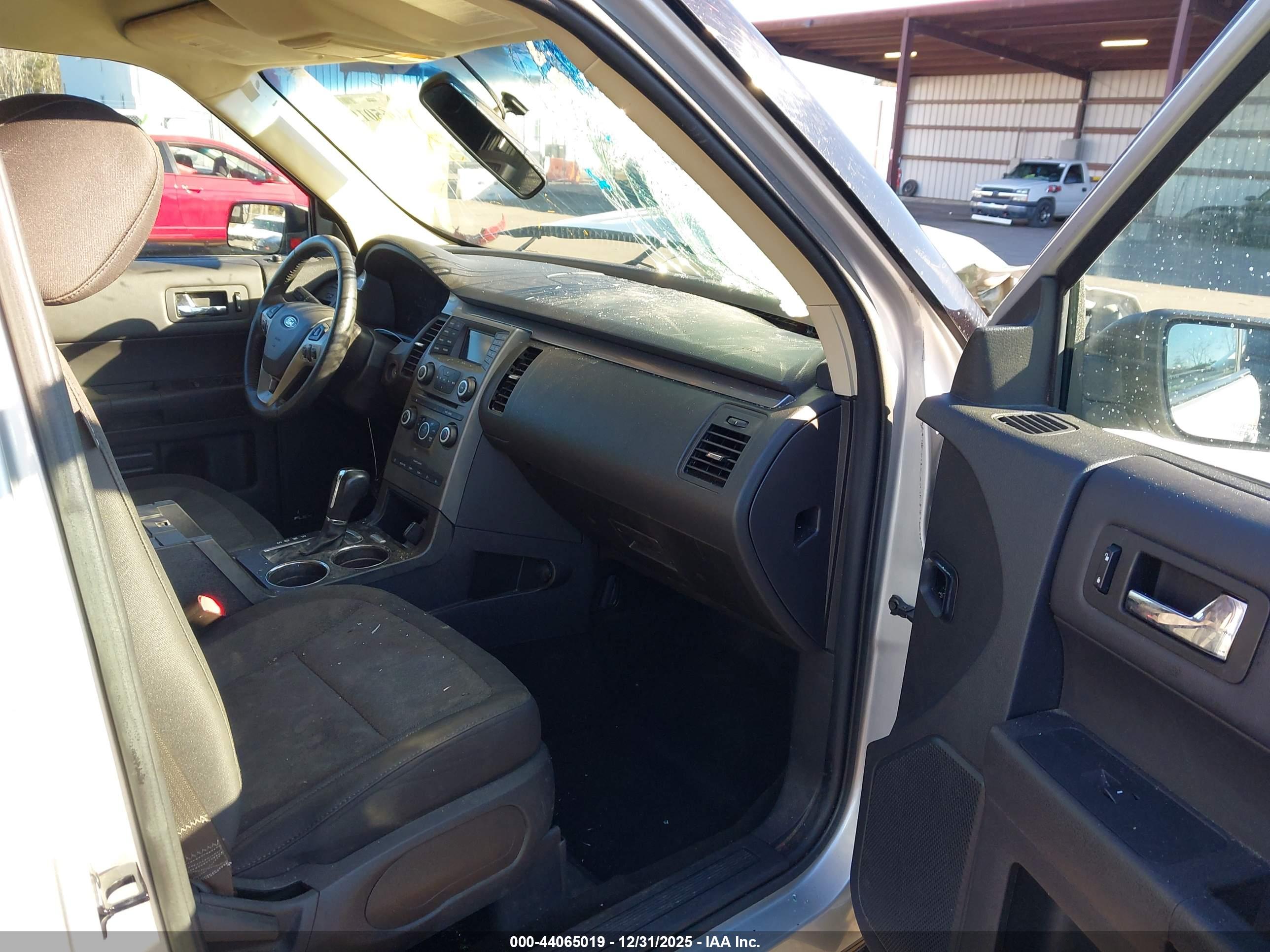 FORD FLEX image 5