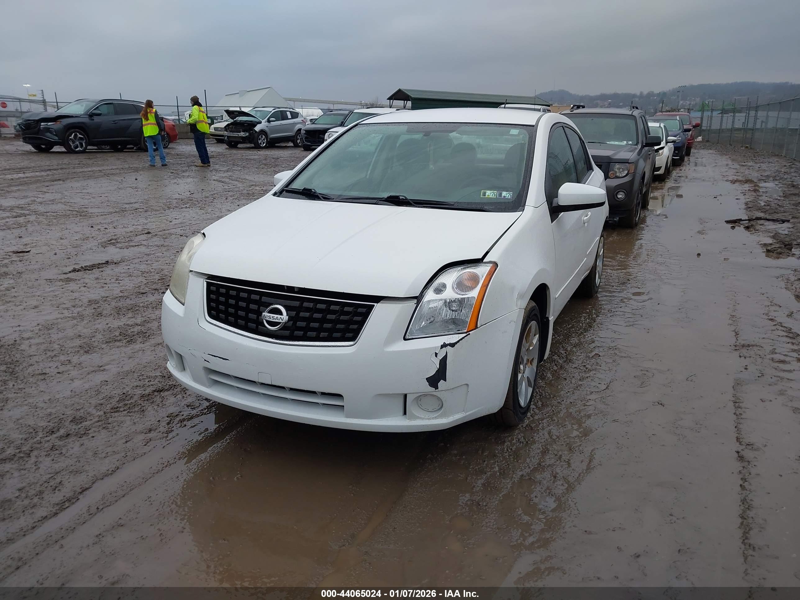 NISSAN SENTRA image 2