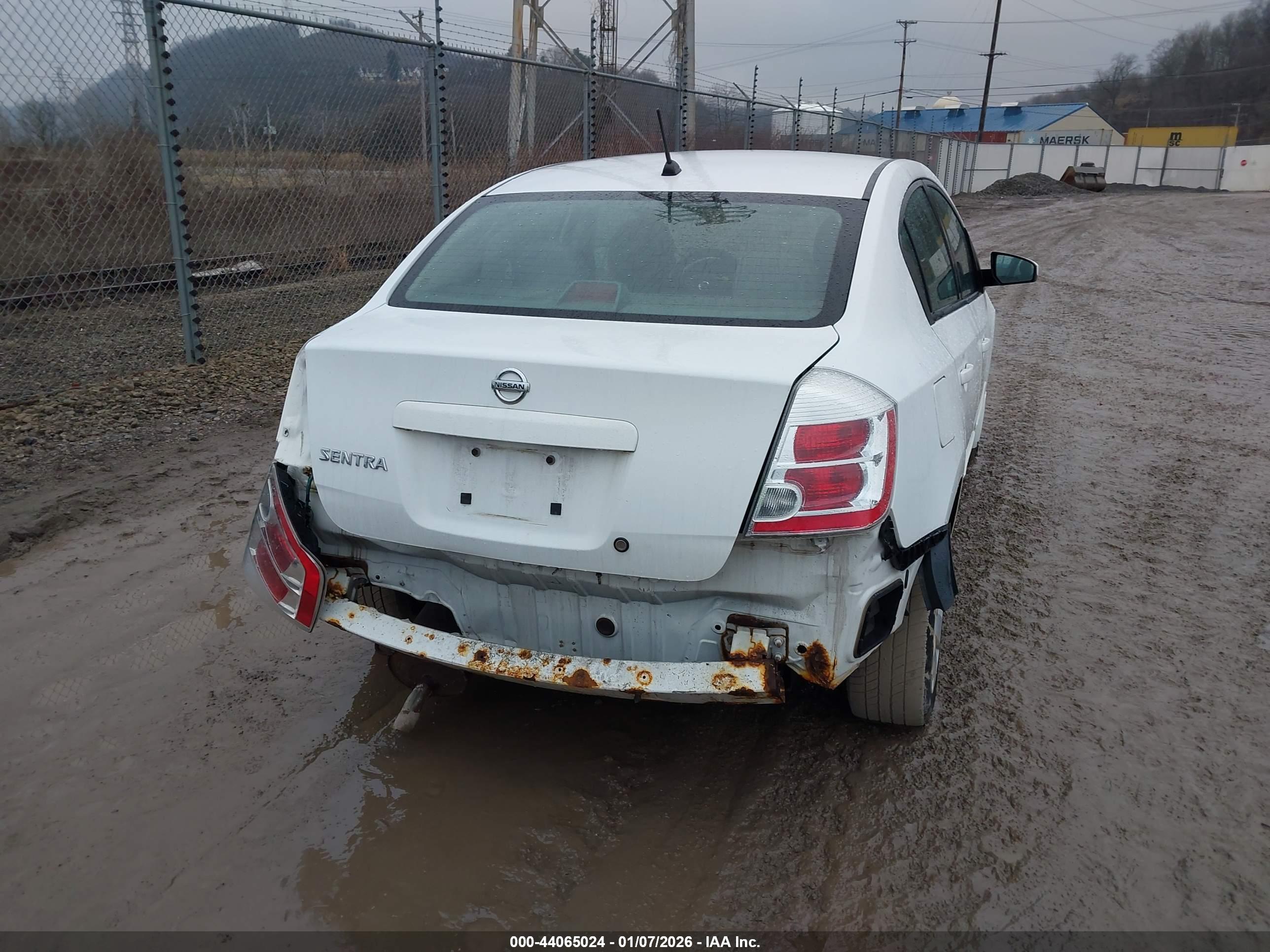 NISSAN SENTRA image 4