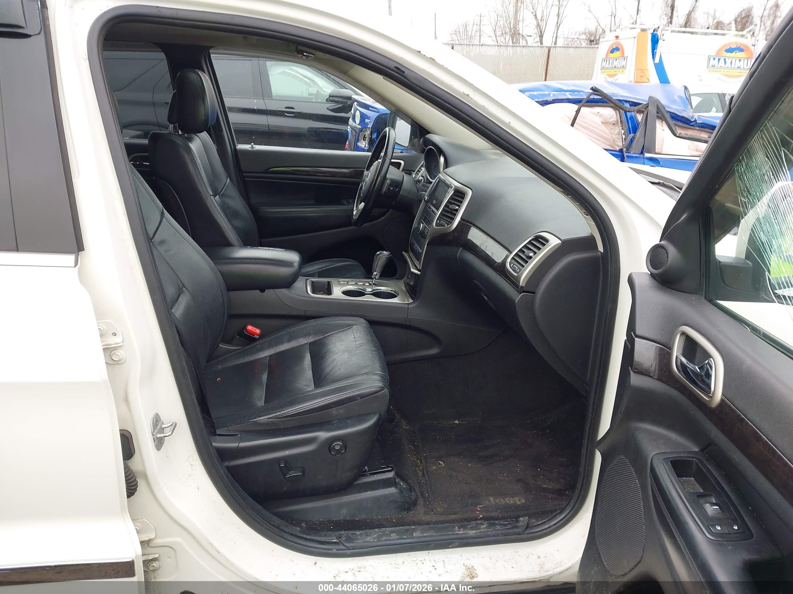 JEEP GRAND image 5