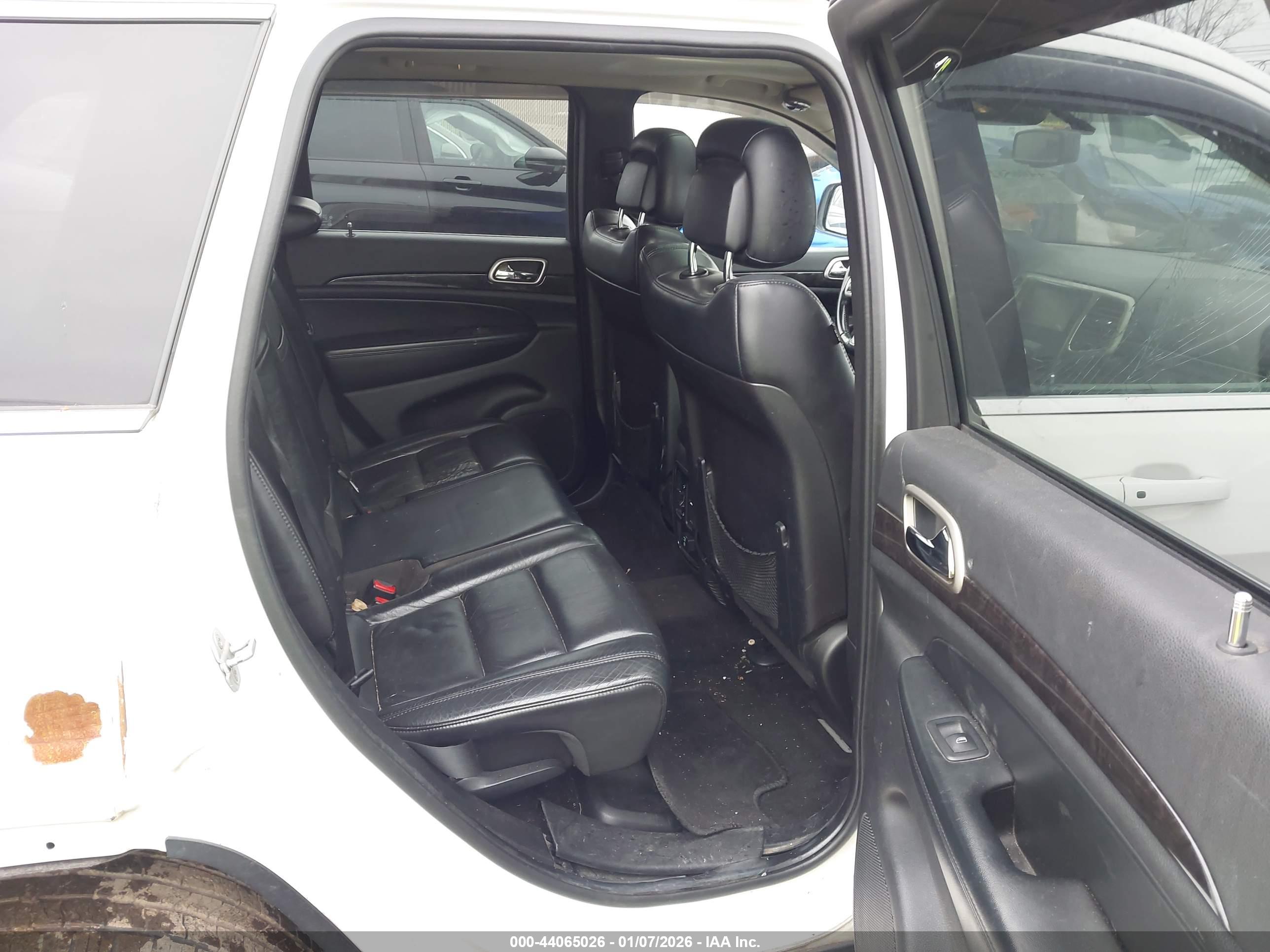 JEEP GRAND image 8